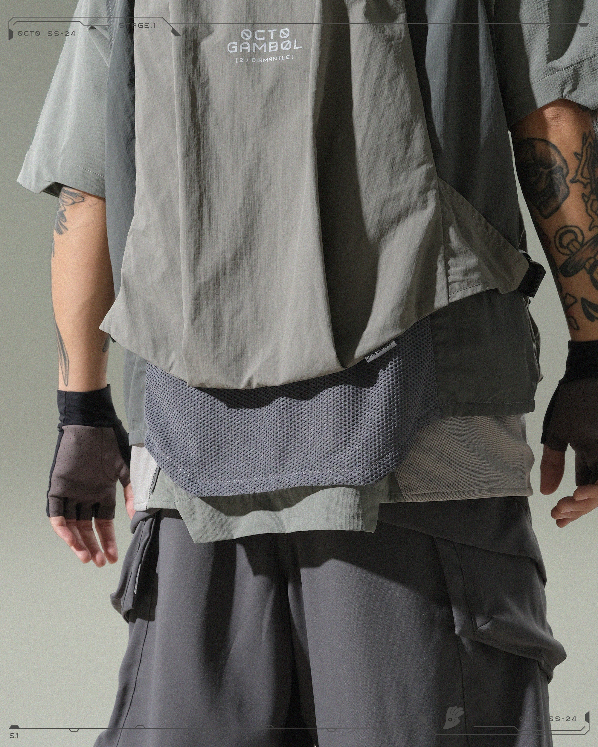 S24  / 05 —  O-01  Trapezoidal Solid Dismantle Vest  (Grey)