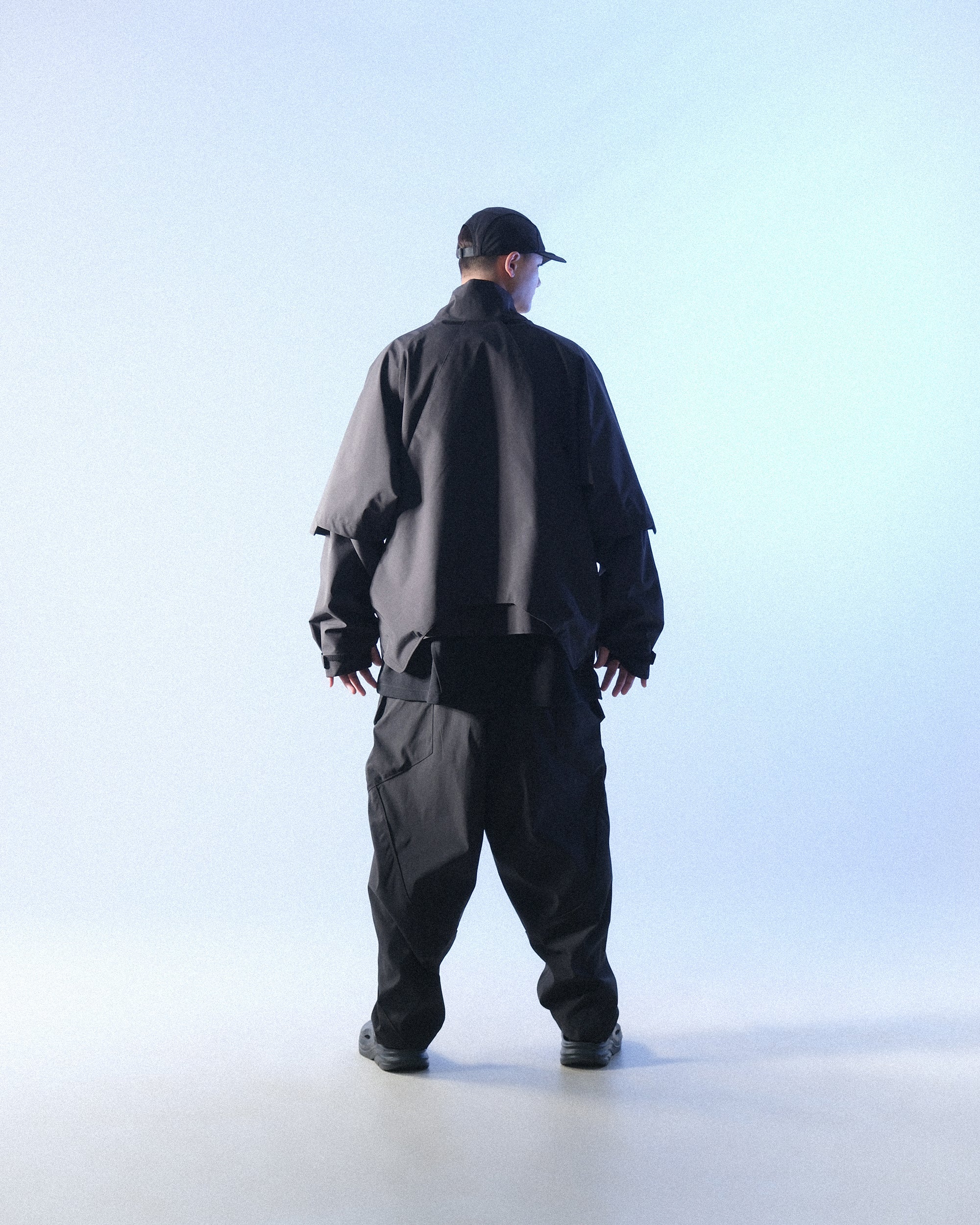 S1 A24-J-01 InverseV Visor Blazer (Black)