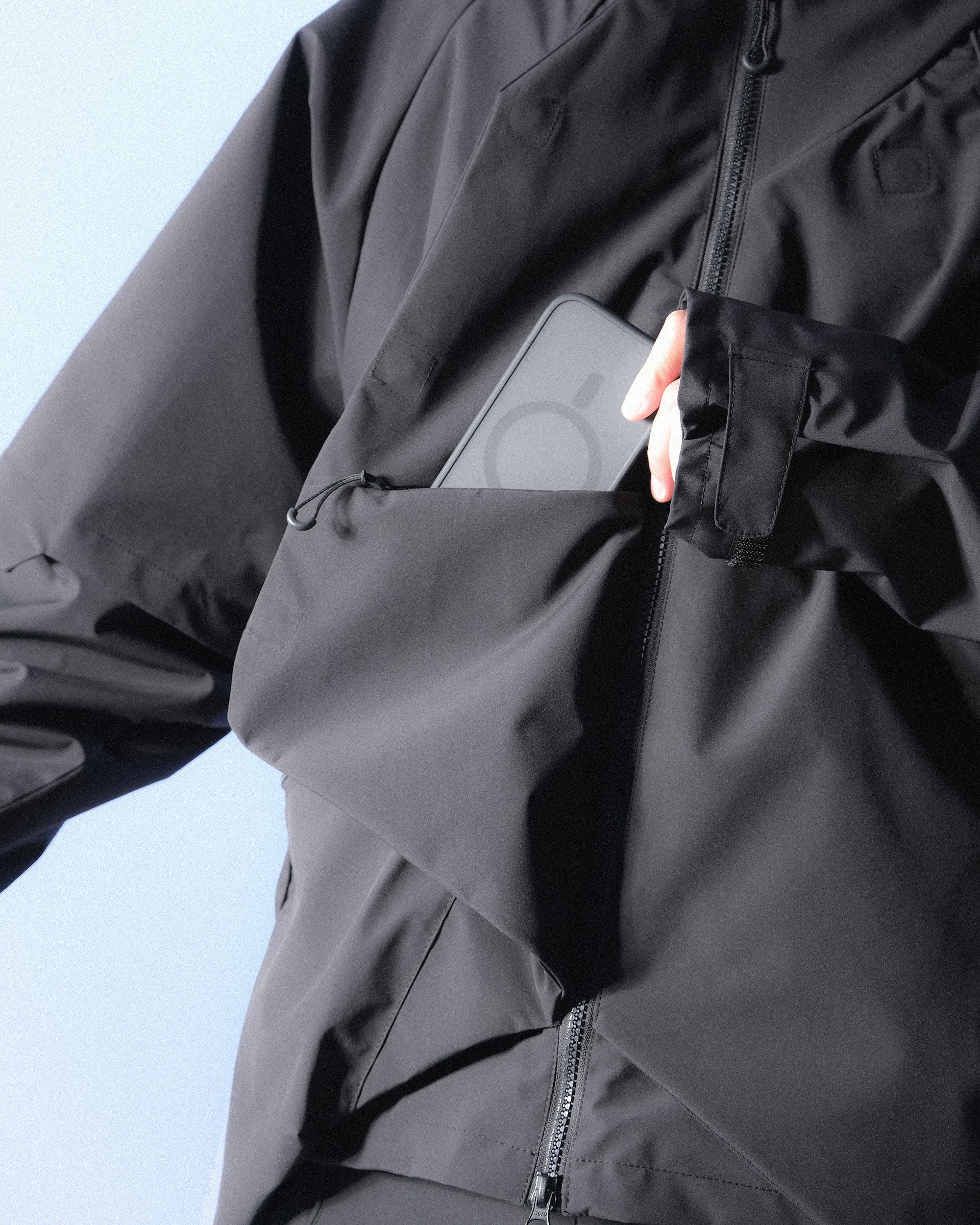 S1 A24-J-01 InverseV Visor Blazer (Black)