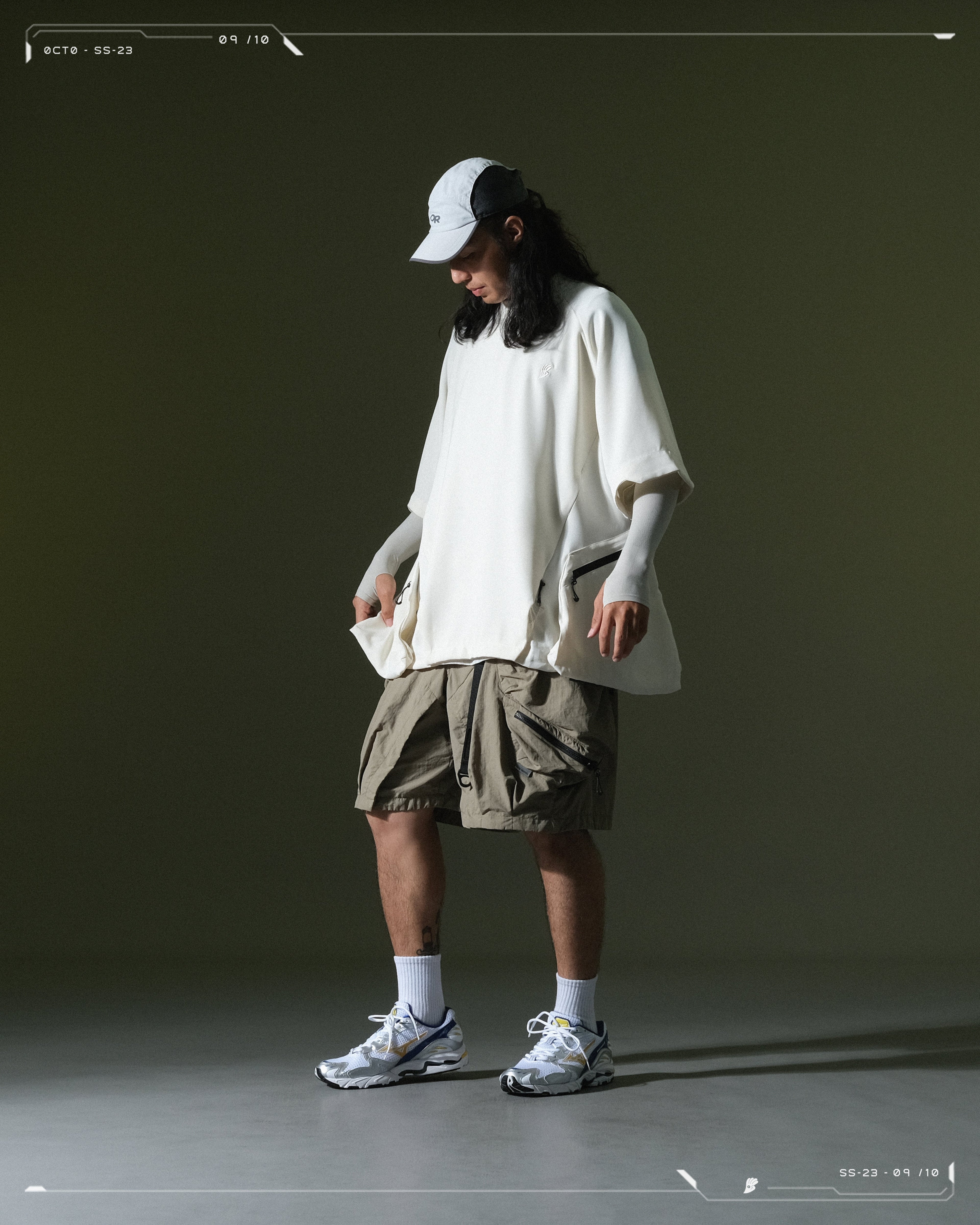 SS23 / 10 —  S23-069 Zip and Breathable Shorts (Khaki)