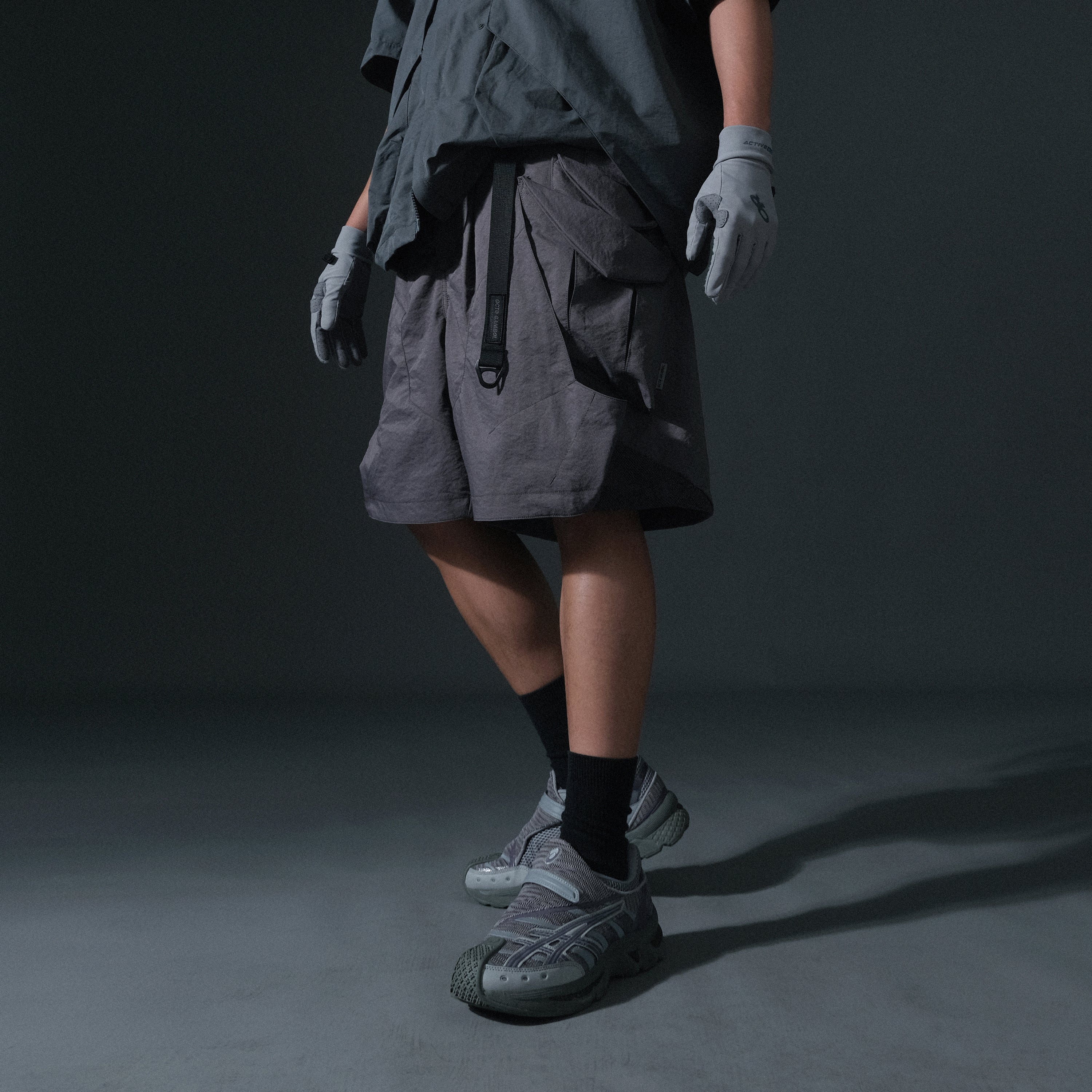 SS23 / 05 —  S23-067 Switchable Breathing Shorts (Grey)