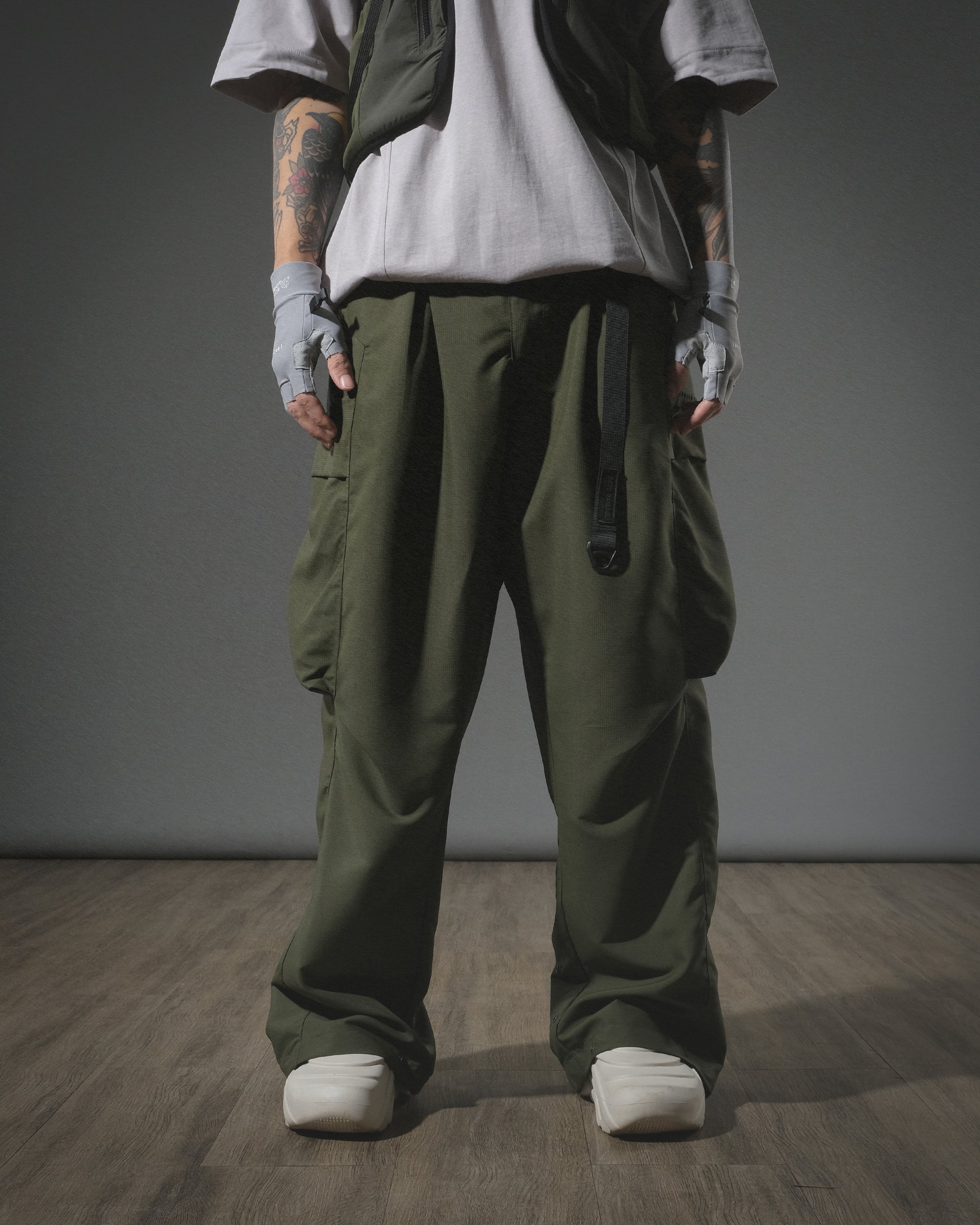S24 / 17 — P -03  Vertical Sukkiri Pants (Forest Green)
