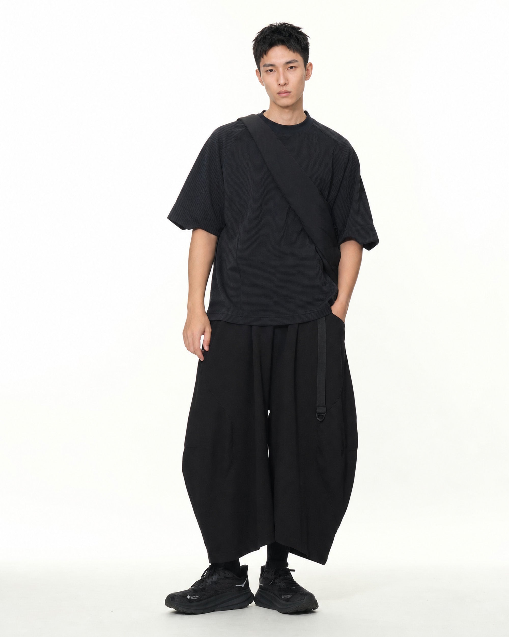 S26-PR-P2 / Light Grid Barrel Pants (Black)