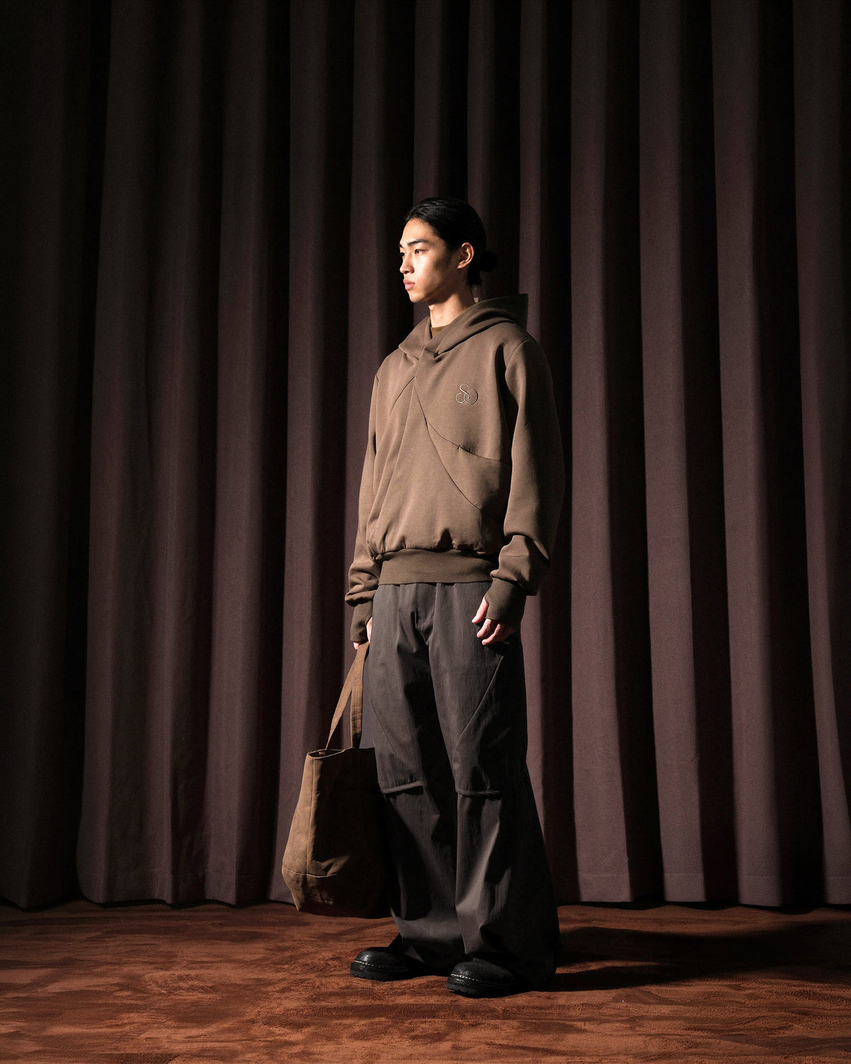 A26-SD1-H / Layered Arc Hoodie (Brown)