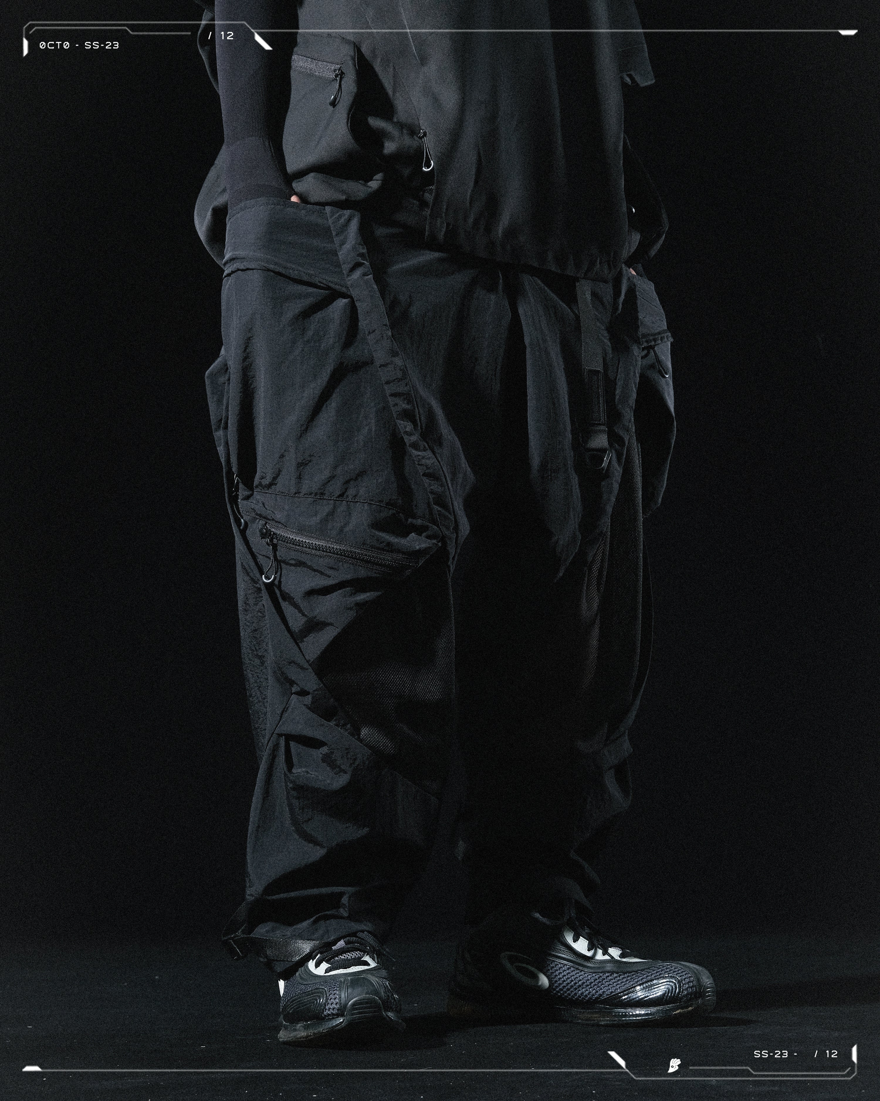 SS23 / 12 —  P23-129 Rollable Pocket Pants  (Black)