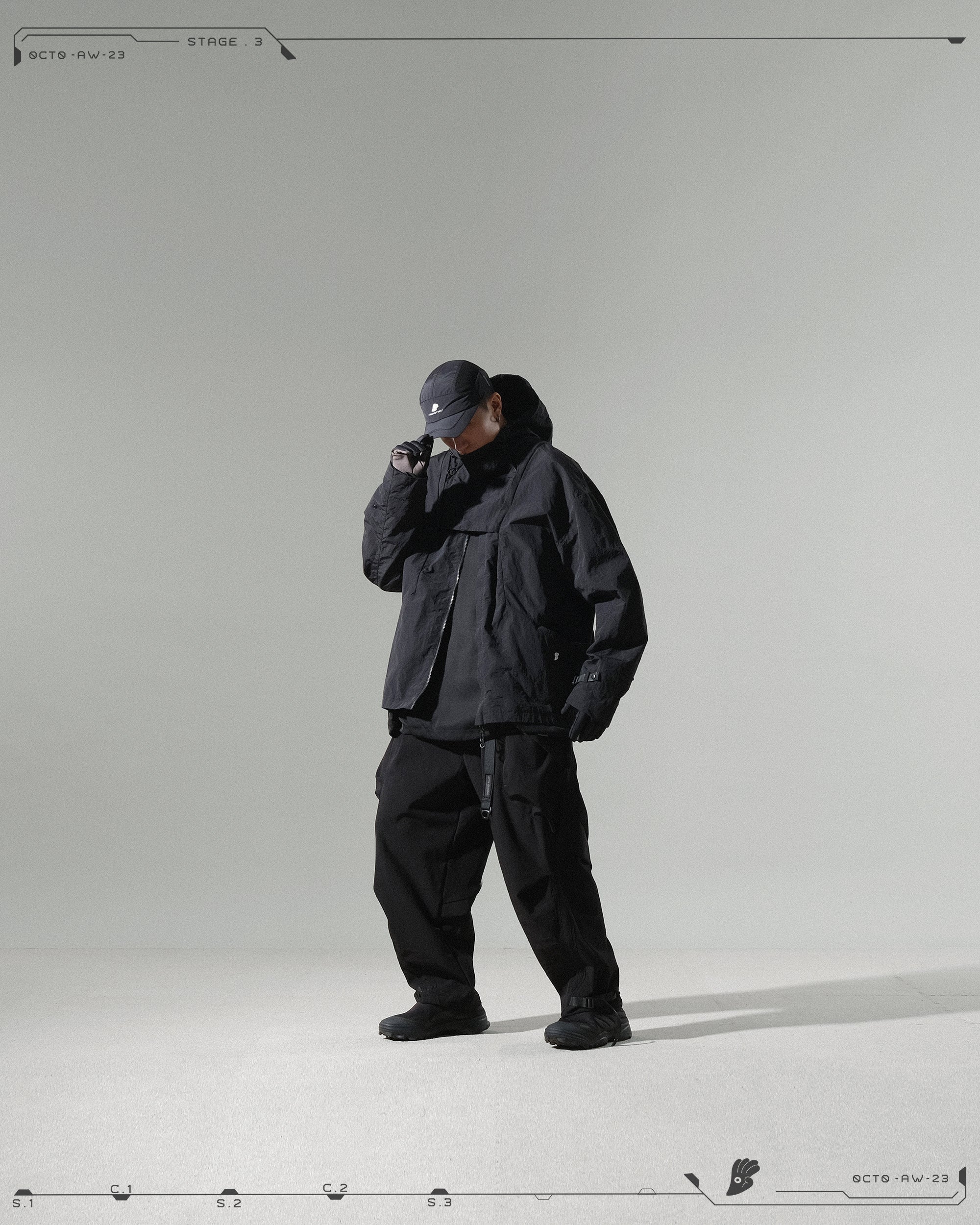 AW23 / 10 — T23-076  Detachable Mighty form Windbreaker (Black)