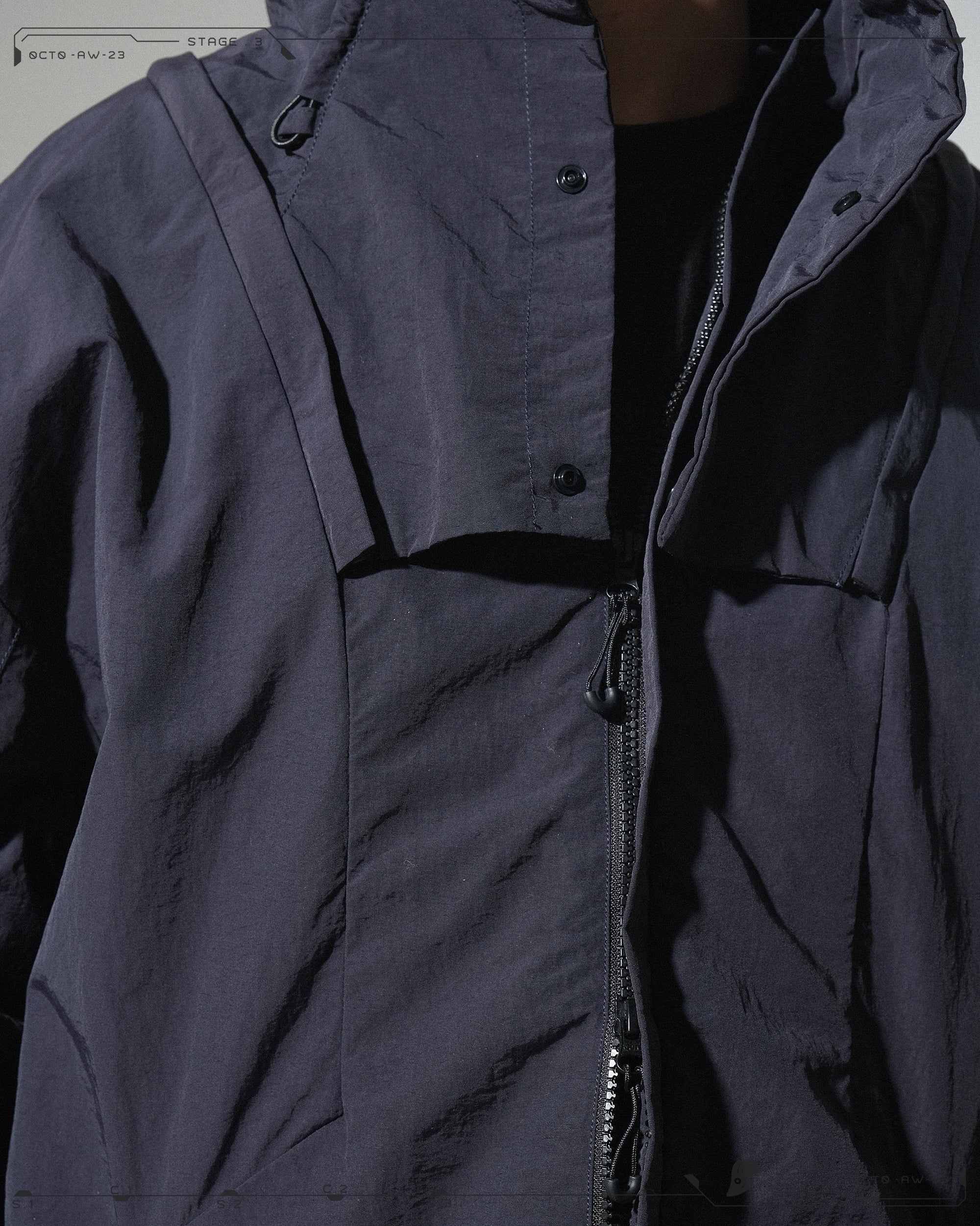 AW23 / 10 — T23-076  Detachable Mighty form Windbreaker (Navy)