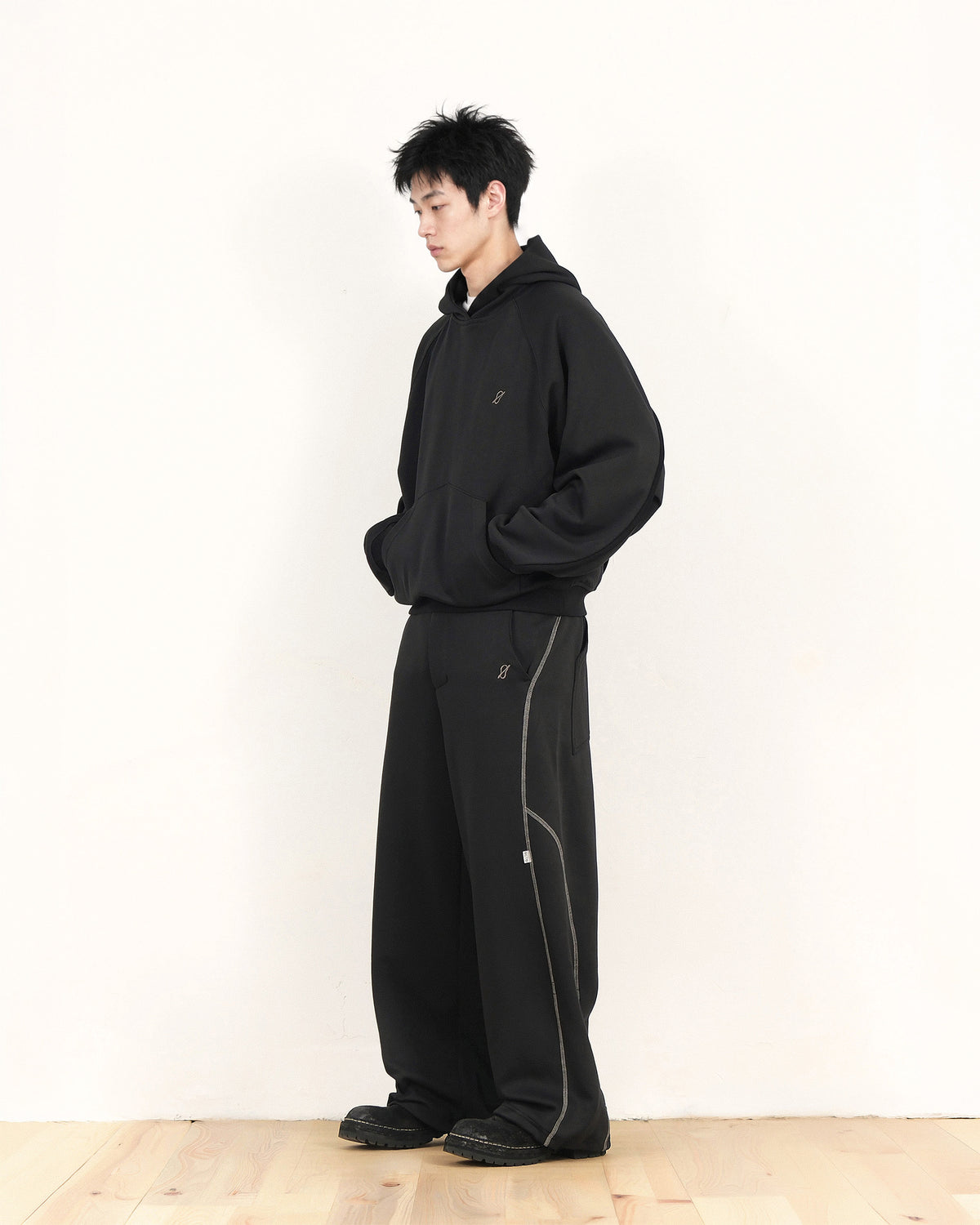 A26-PR-P / Arc Seam Sweat Pants (Black)
