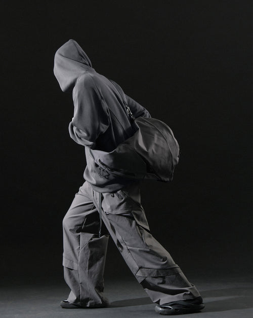 A26-S1-B / Visor Split Sling Bag (Grey)