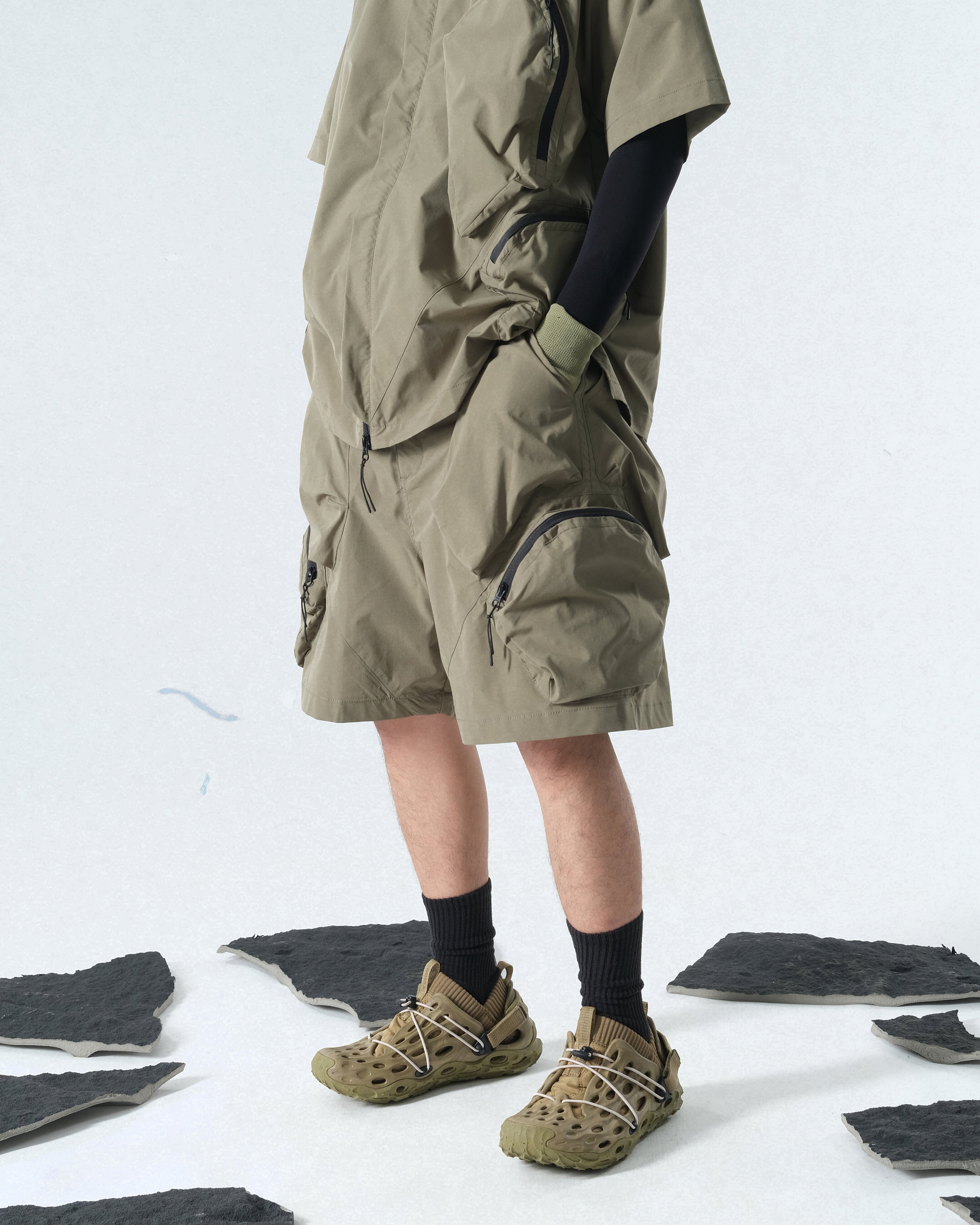 Capsule 03 / CSS-108  Split Shorts (Green)