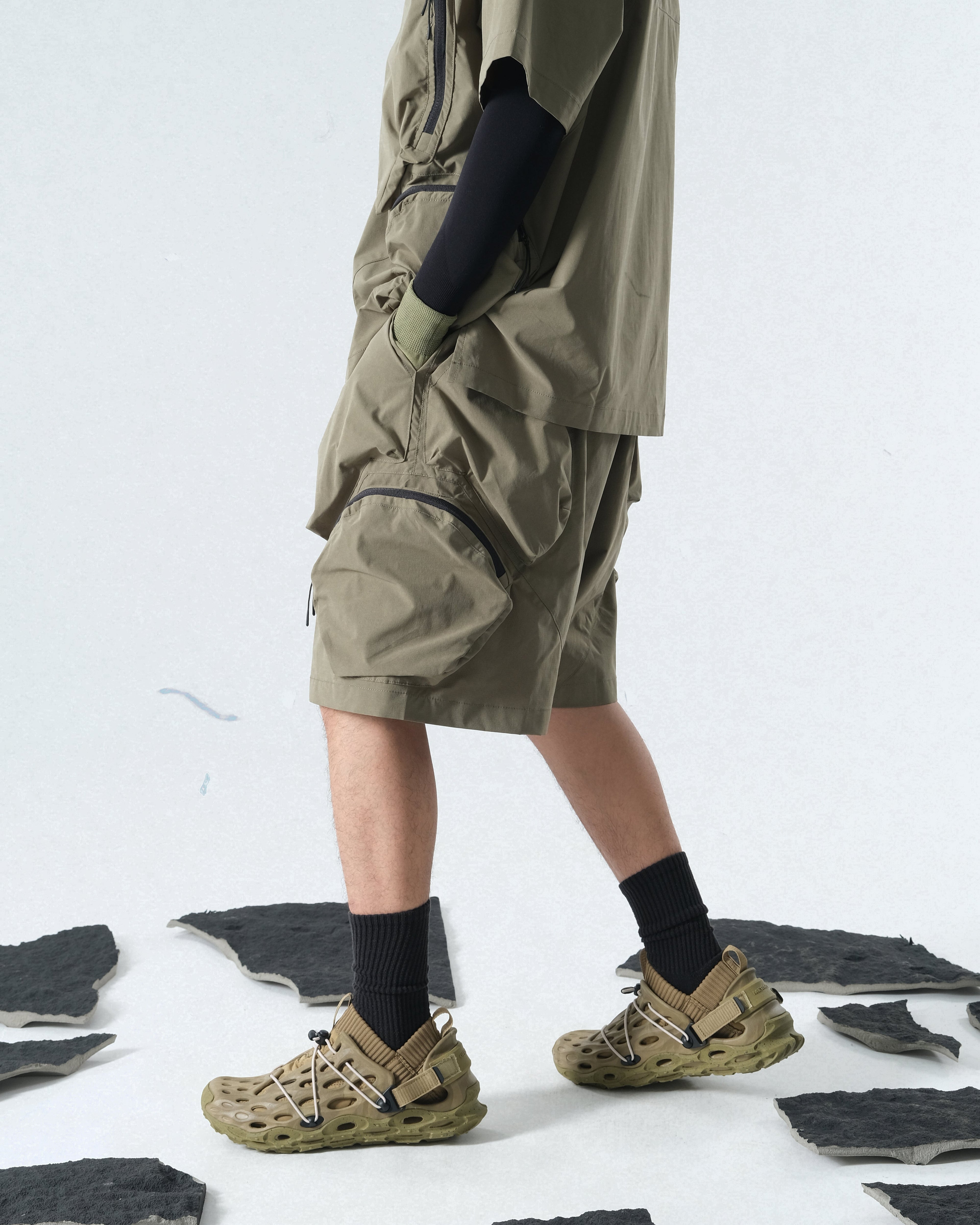 Capsule 03 / CSS-108  Split Shorts (Green)