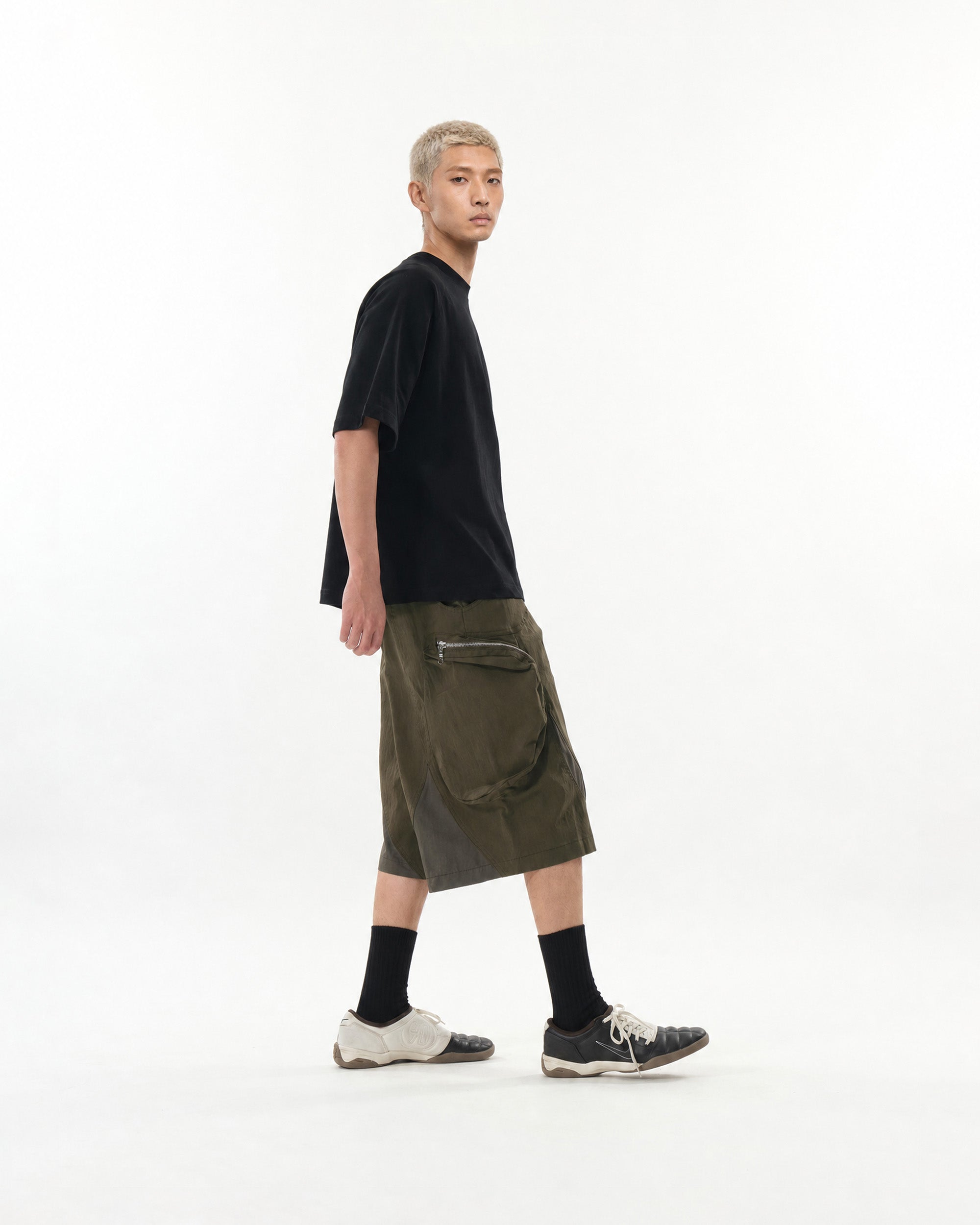 S26-SD2-S / Residual Curve Shorts (B-Olive)