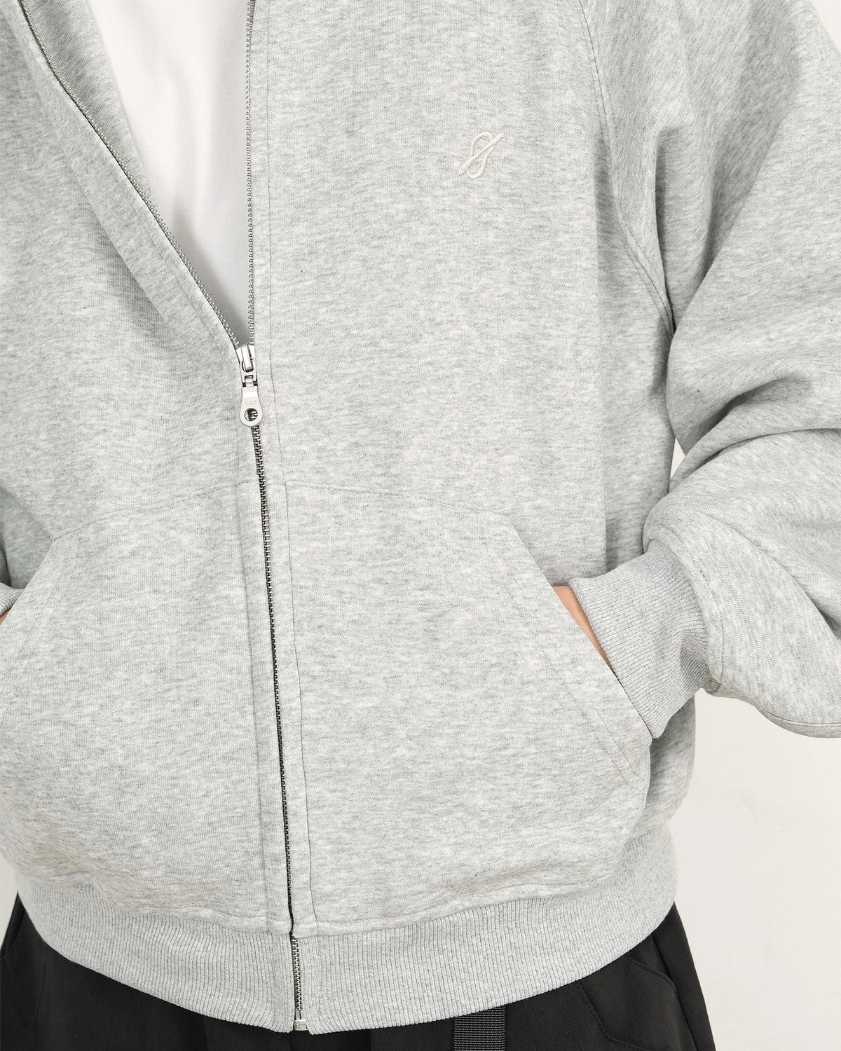 A26-PR-Z / Arc Seam Zip Hoodie (L-Grey)
