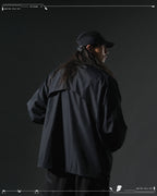AW23 / 04 —J23-026  Oblique deformation Blazer (Black)
