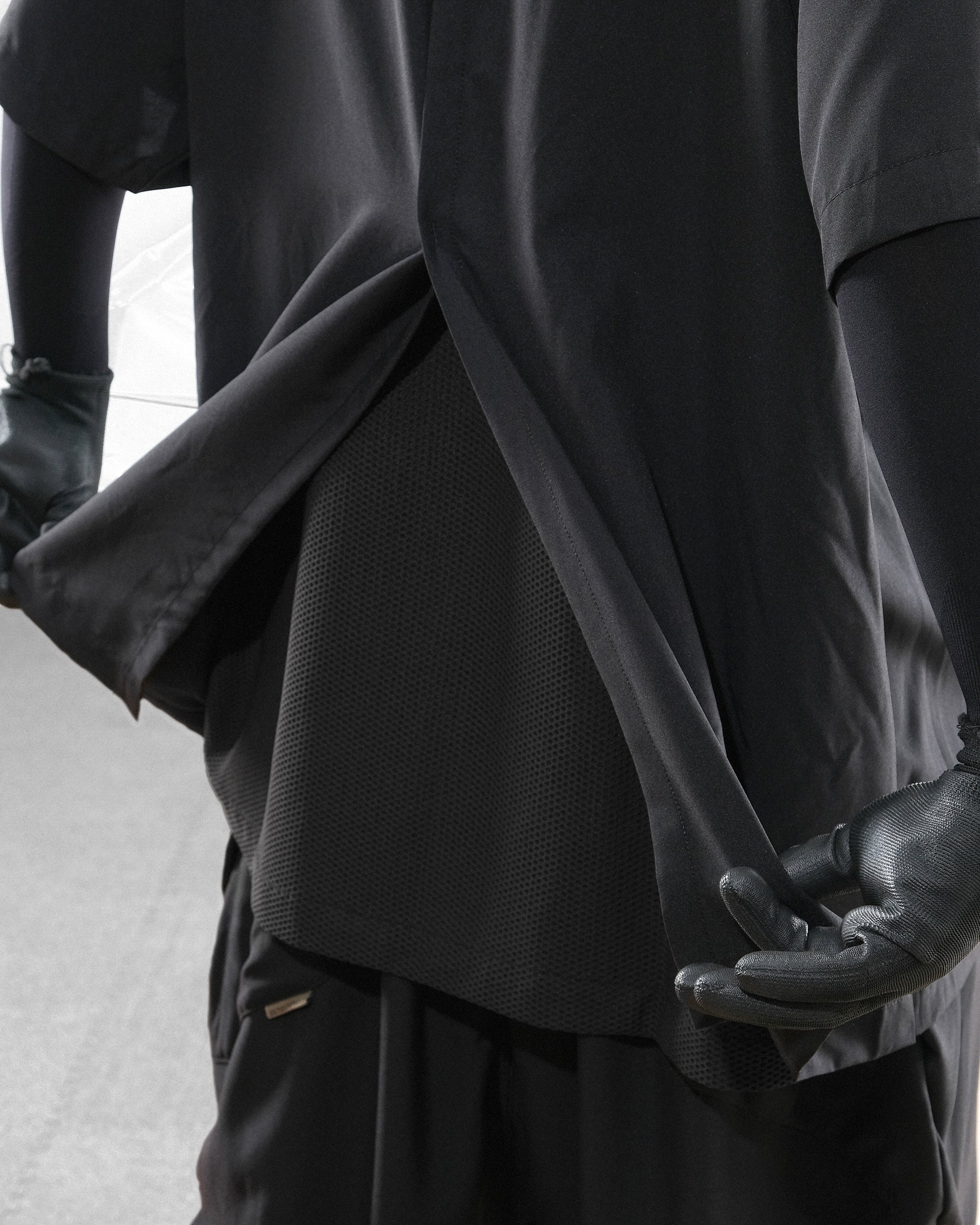 S24  / C-04-ST  Classic Light Shirt  (Black)
