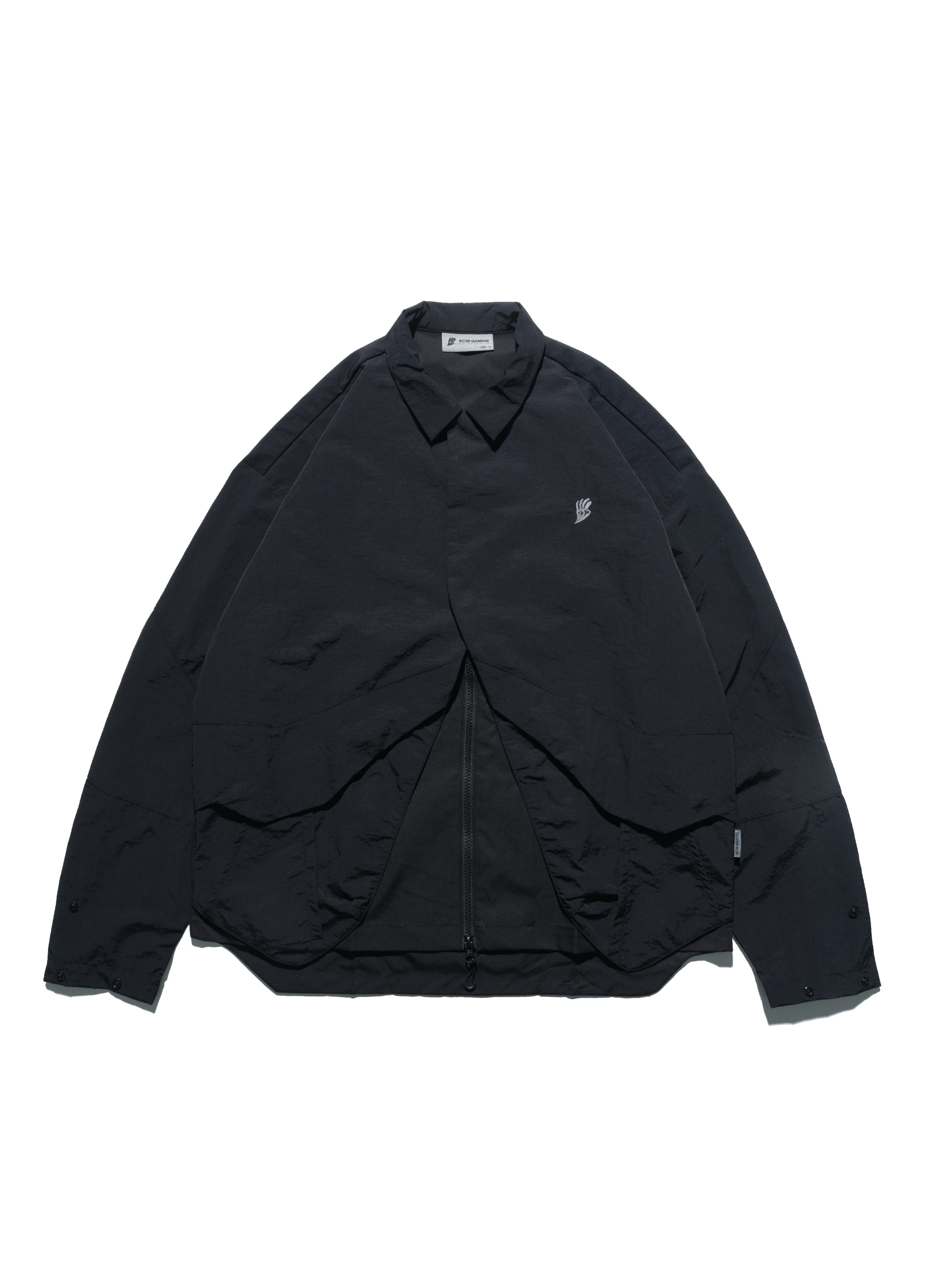 AW23 / 01 — T23-073  Trapezoidal Stereo Visor Shirt (Black)