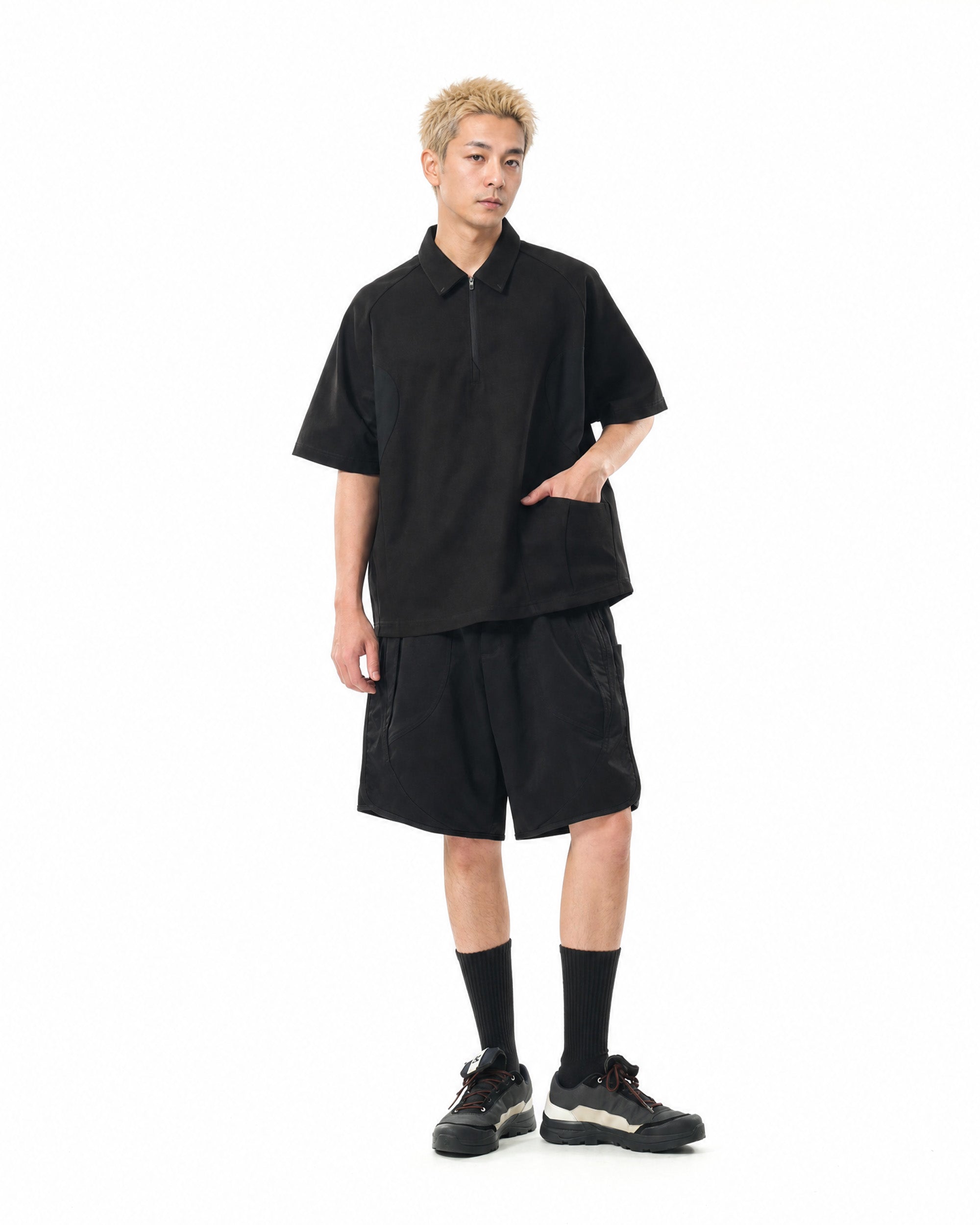 S26-C1-T2 / Discrete Signal Zip Polo (Black)