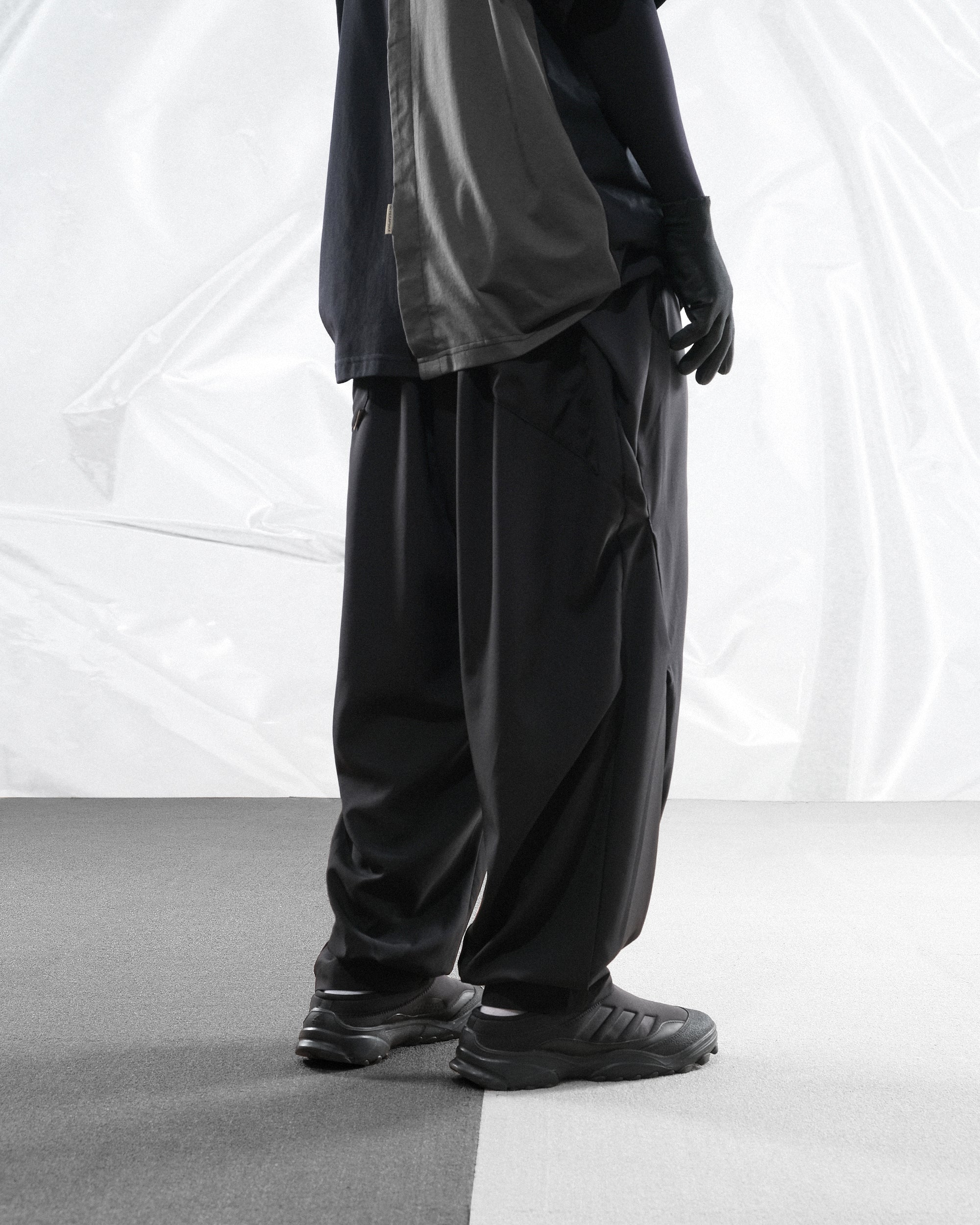 S24 / C-04-P  Dual Arc Splicing Orb Pants (Black)