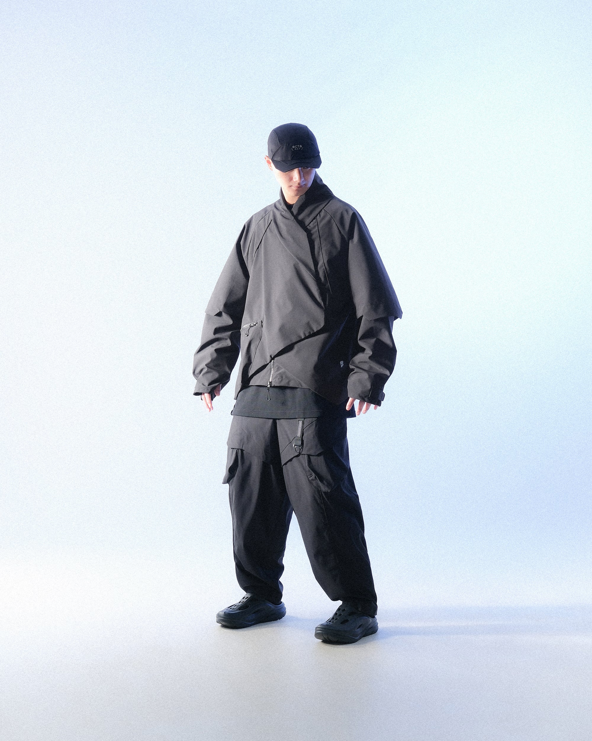 S1 A24-J-01 InverseV Visor Blazer (Black)