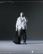 AW23 / 04 —J23-026  Oblique deformation Blazer (Bright Grey)
