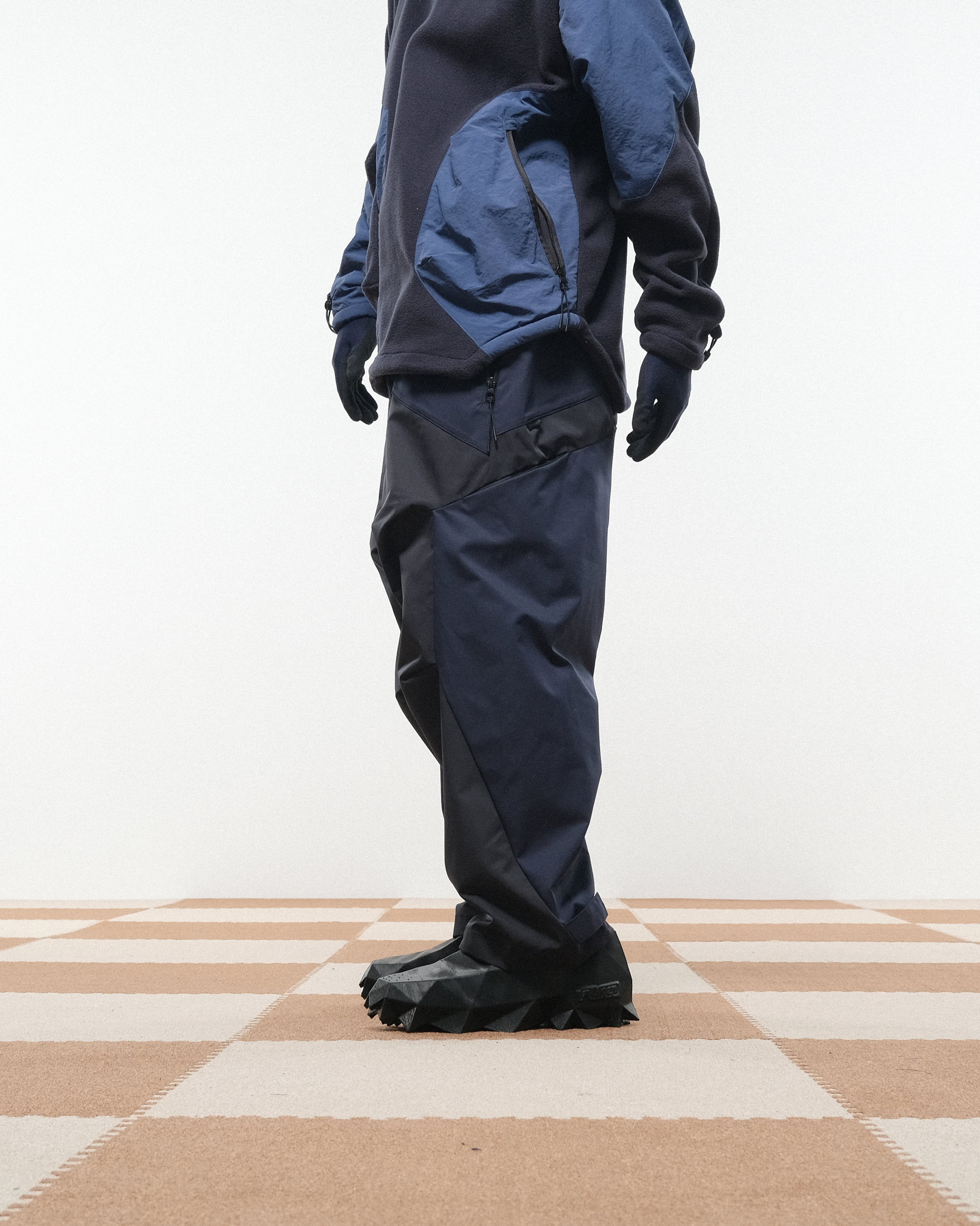 Capsule 02 / CSP-126 Discrete Nylon Pants   (Navy)