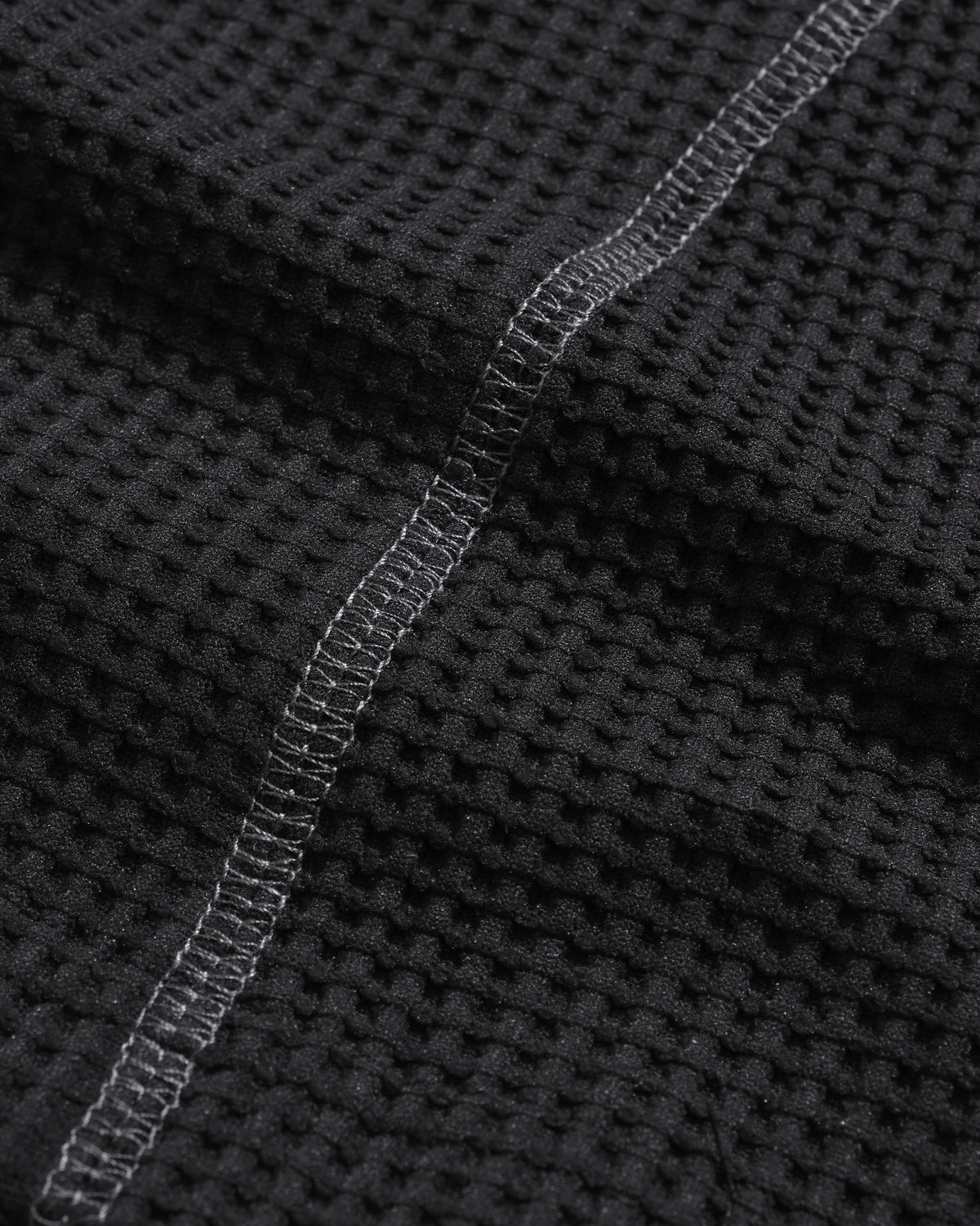A26-PR-T /Waffle Arc L-Tee (Black)