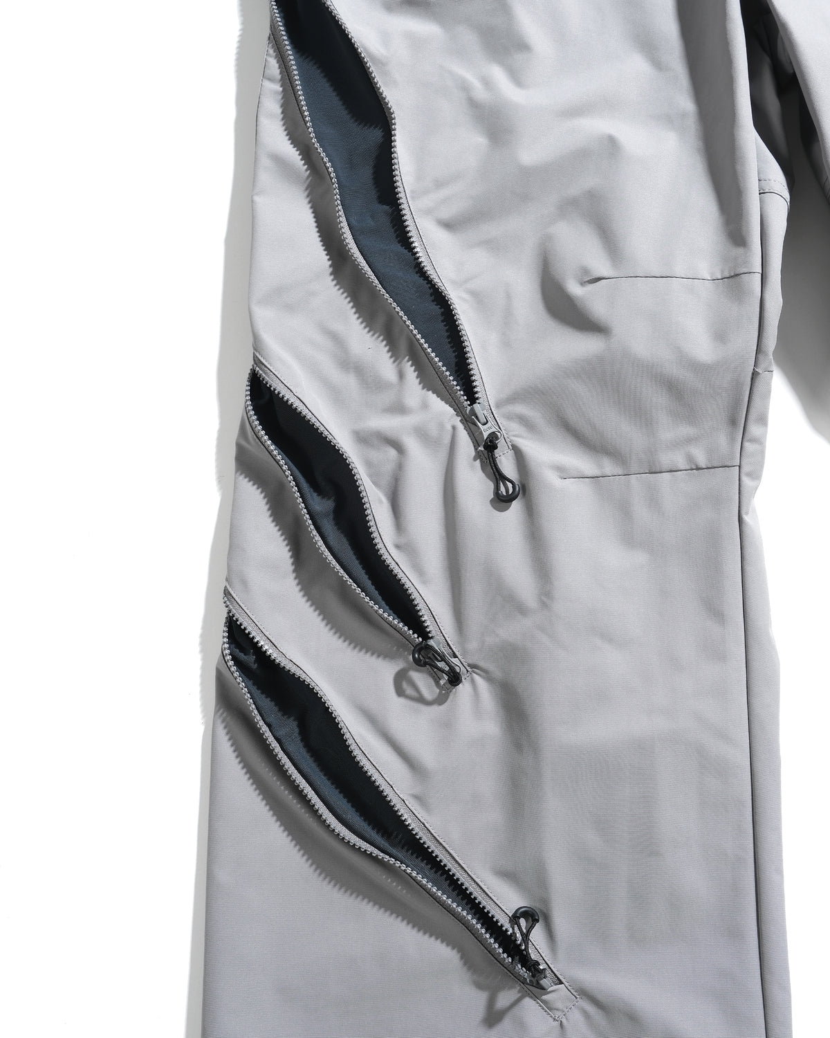 A26-PRE-P2 / Multi-Vent Vertical Pants (Grey)