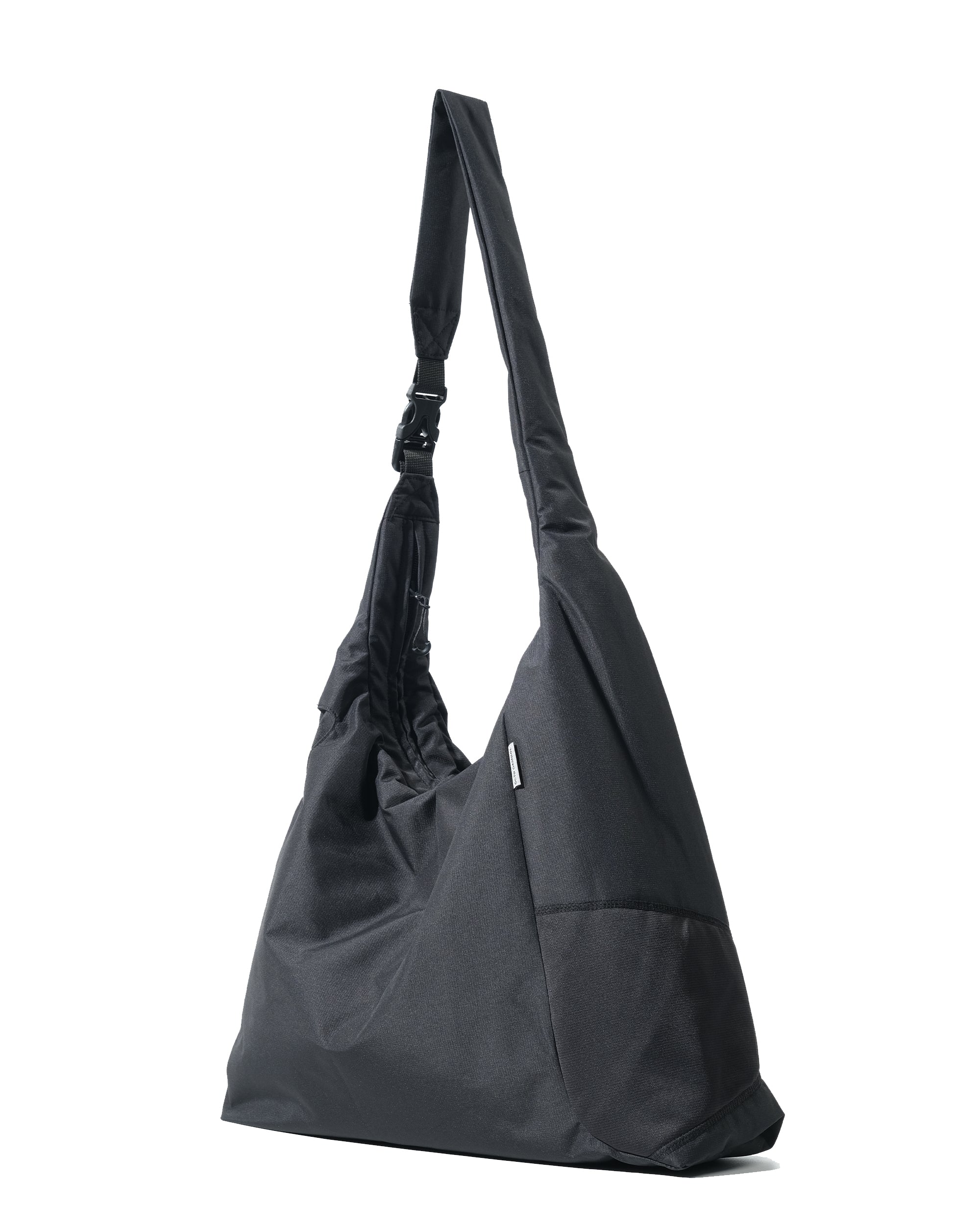 S26-S2-B / Flow Sling Bag (Black)