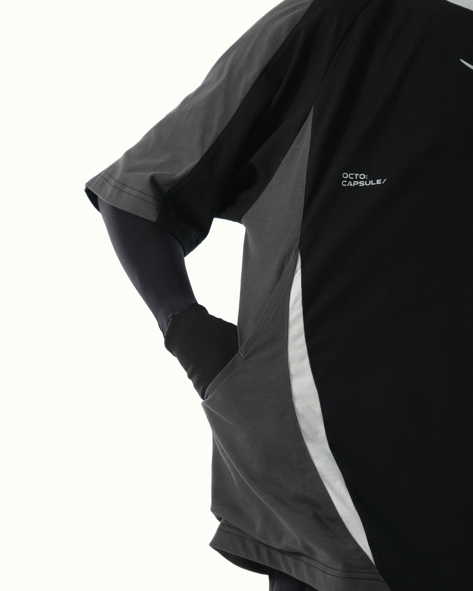 C1/ S25-C01-T2 Three combo T-shirt (Black)