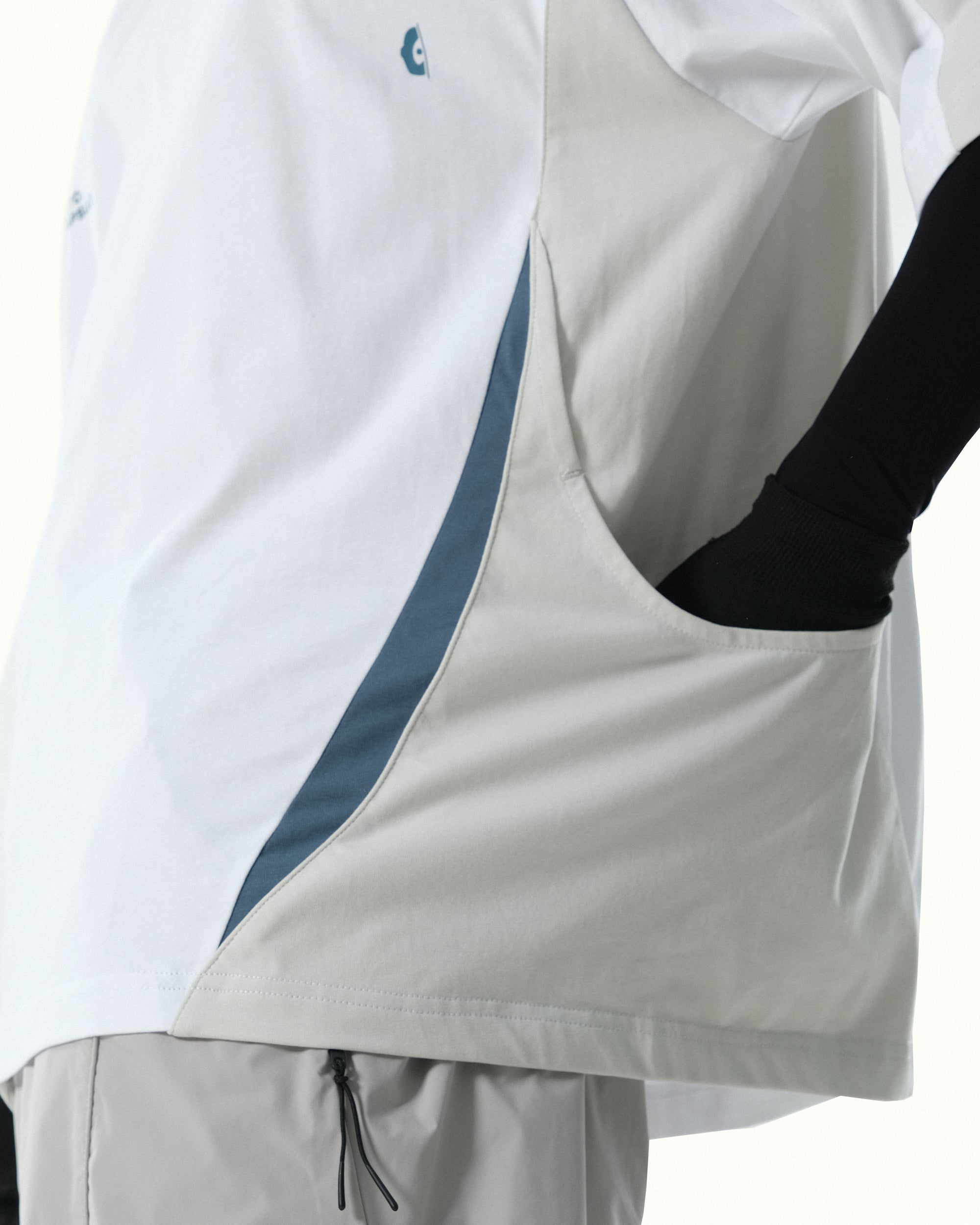 C1/ S25-C01-T2 Three combo T-shirt (White)
