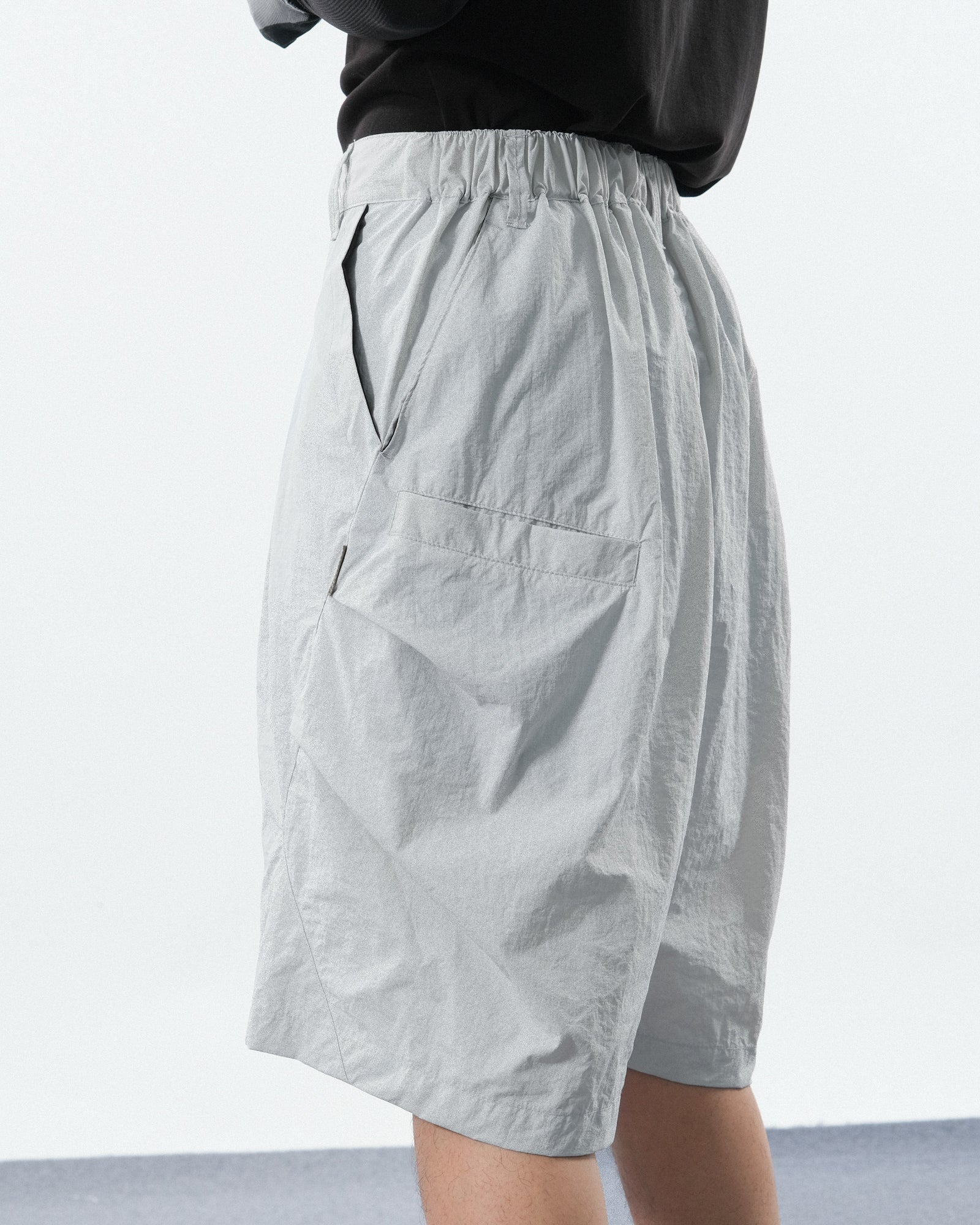 S24 / C-01S  TYPE OF SCALE Vertical Shorts  (Bright Grey)