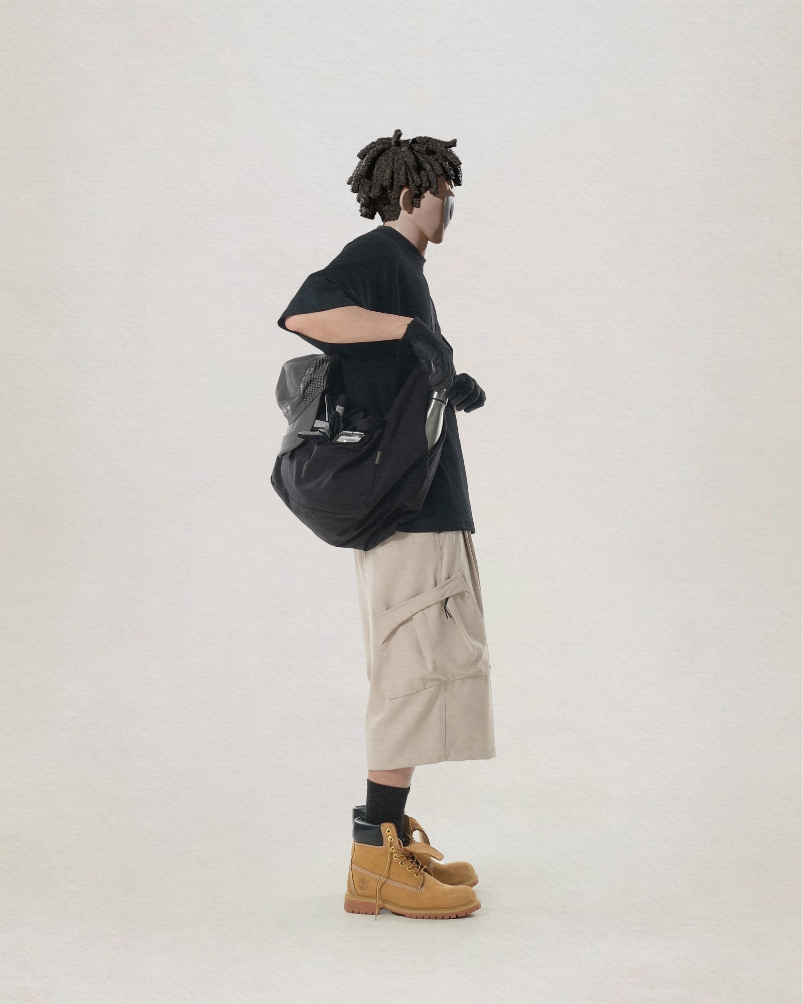 C2/ S25-C02-B Offset Crossbag (Black)