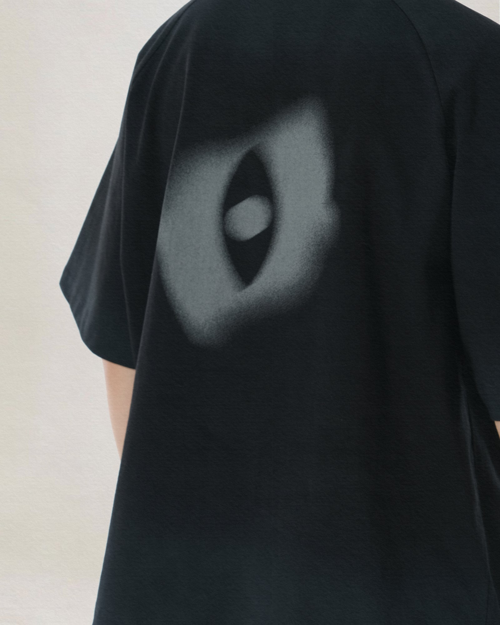 C2/ S25-C02-T Blurred T-shirt (Black)