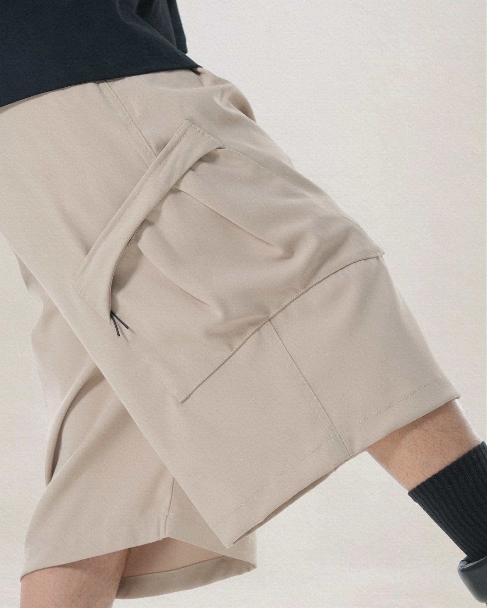 C2/ S25-C02-S Offset Shorts (Ivory)