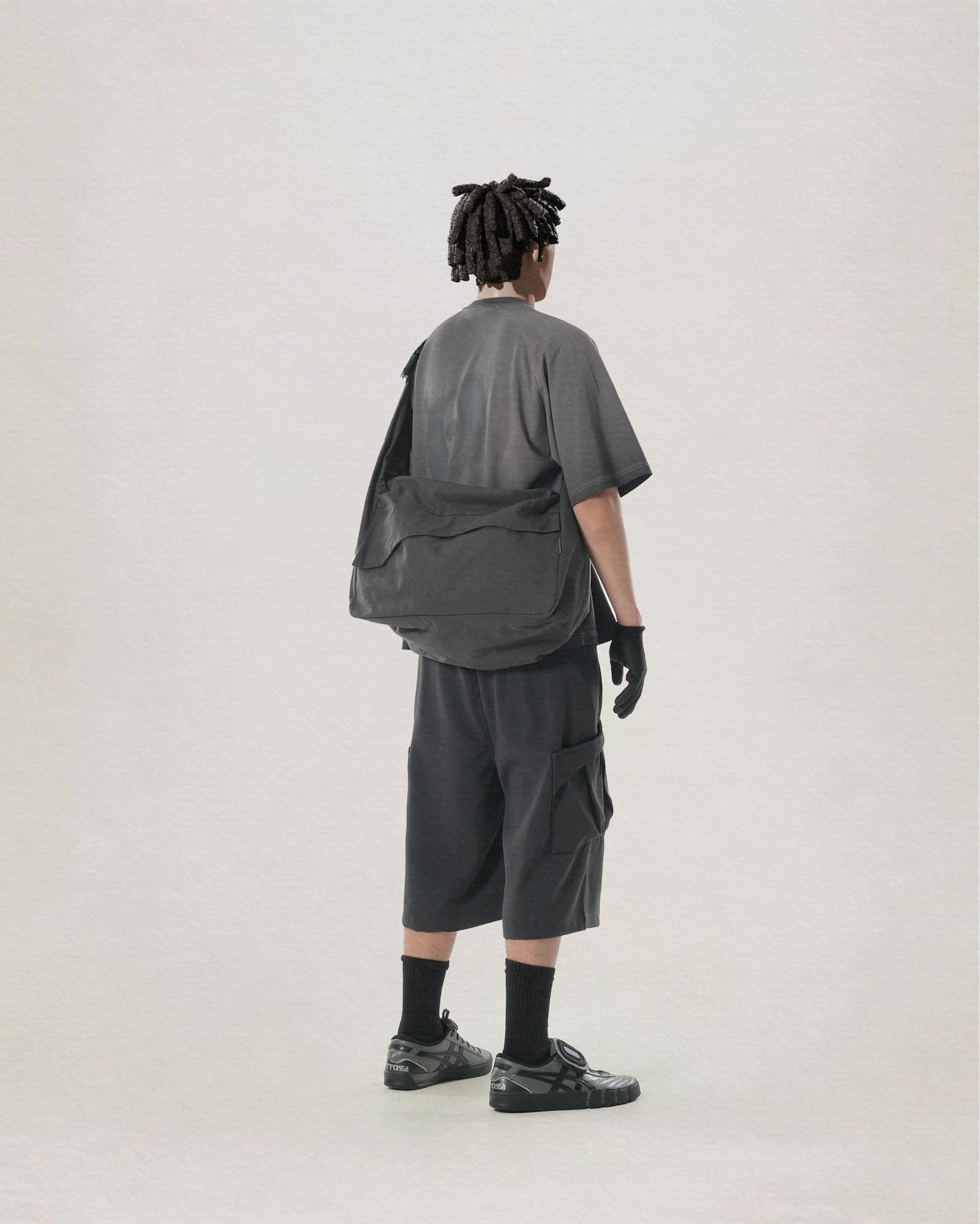 C2/ S25-C02-S Offset Shorts (Grey)