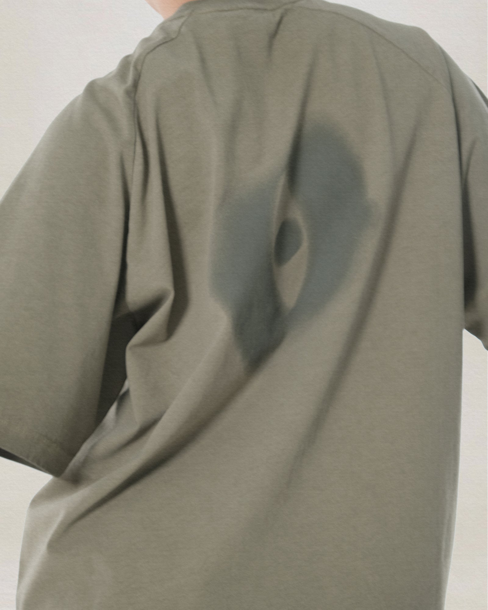 C2/ S25-C02-T Blurred T-shirt (Khaki Green)