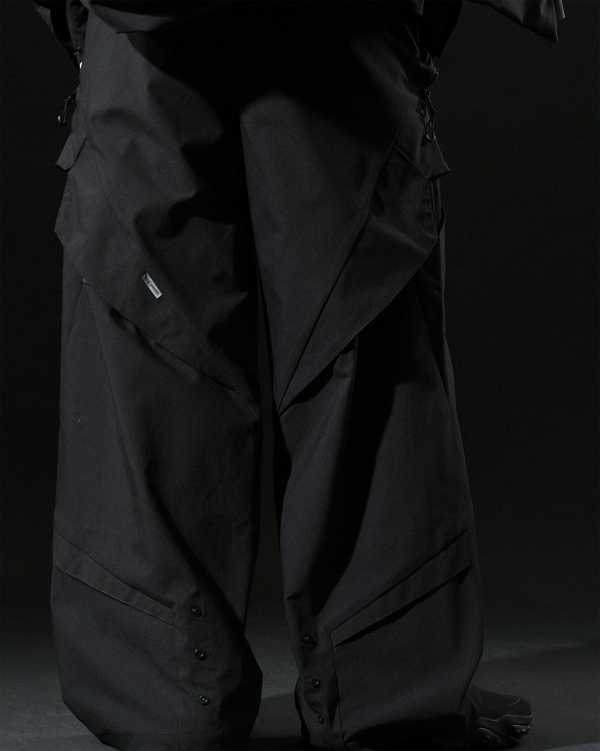 A26-S1-P / Visor Fold Panel Pants (Black)