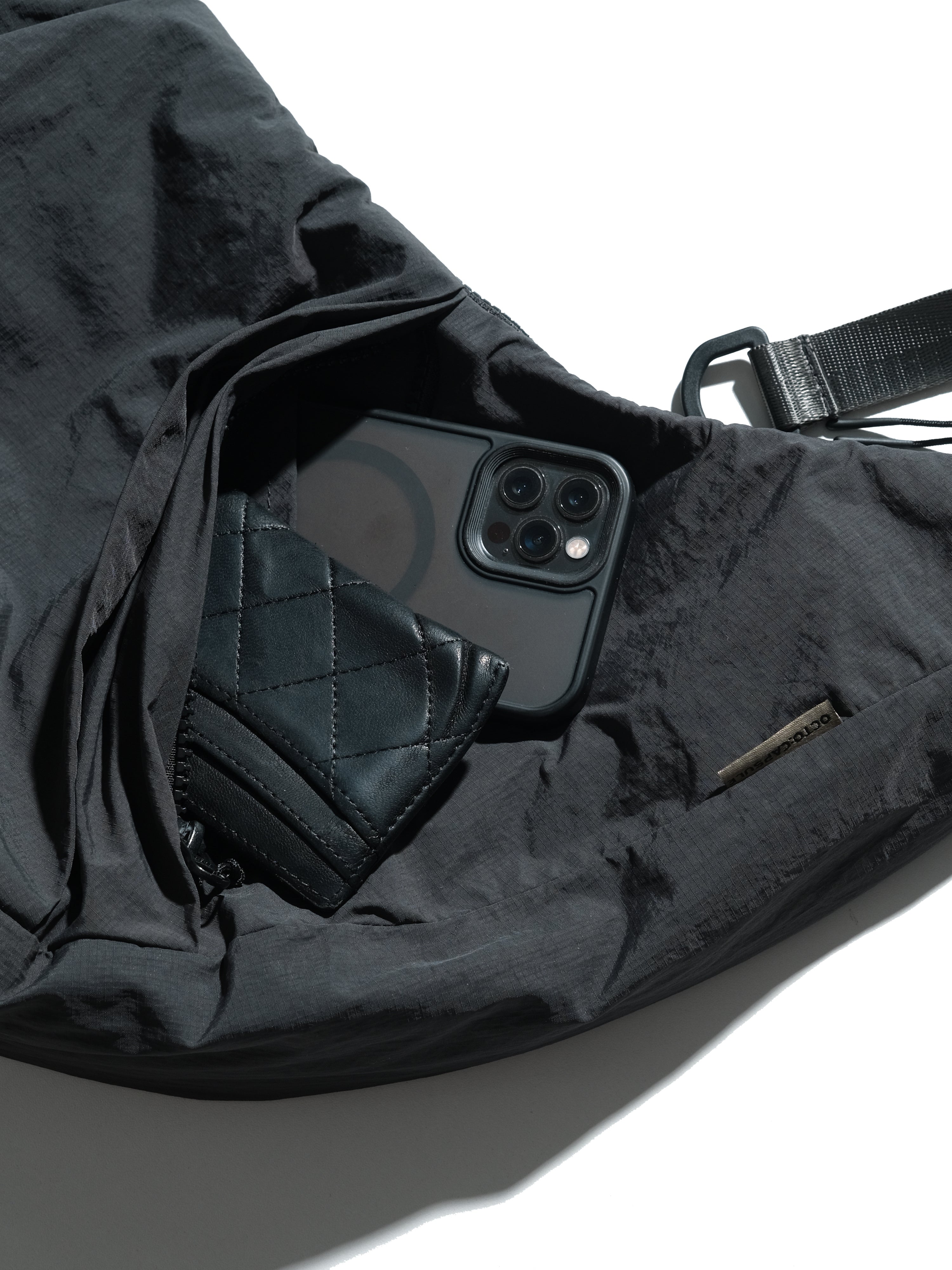 S24 / C-01B  TYPE OF SCALE Crossbody Bag (Shadow Grey)