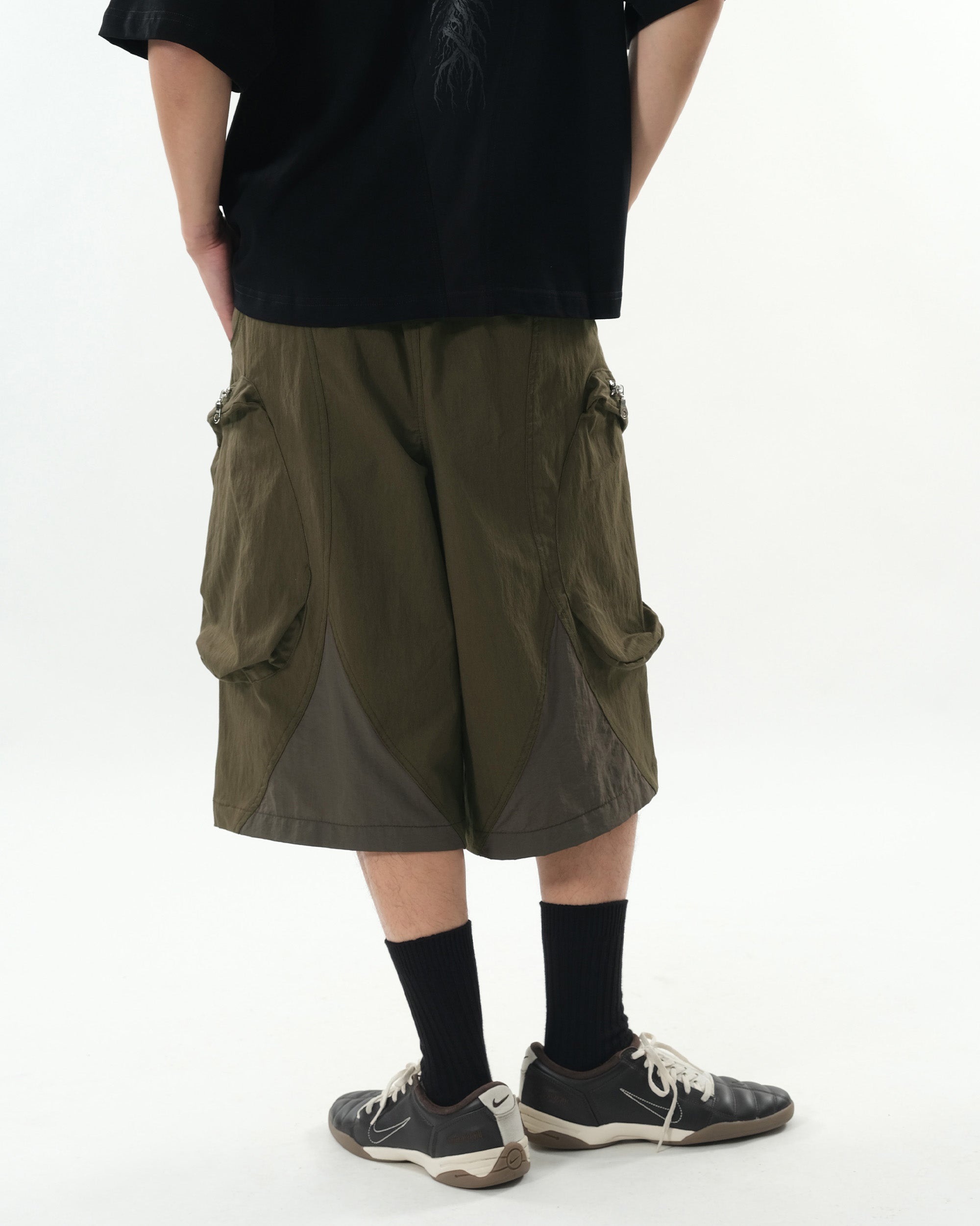 S26-SD2-S / Residual Curve Shorts (B-Olive)