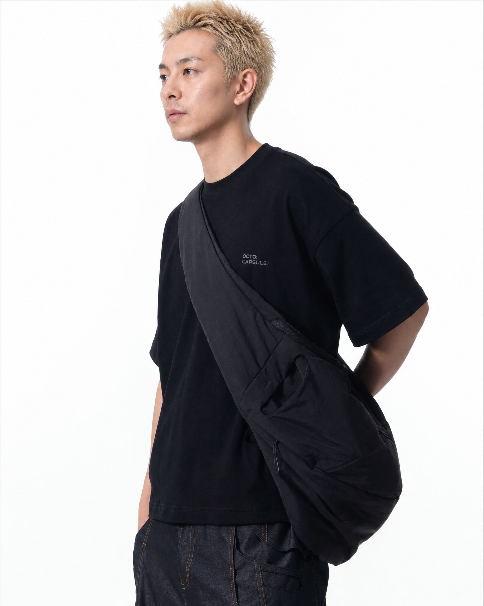 S26-C2-B / Offset Void Crescent Bag (Black)