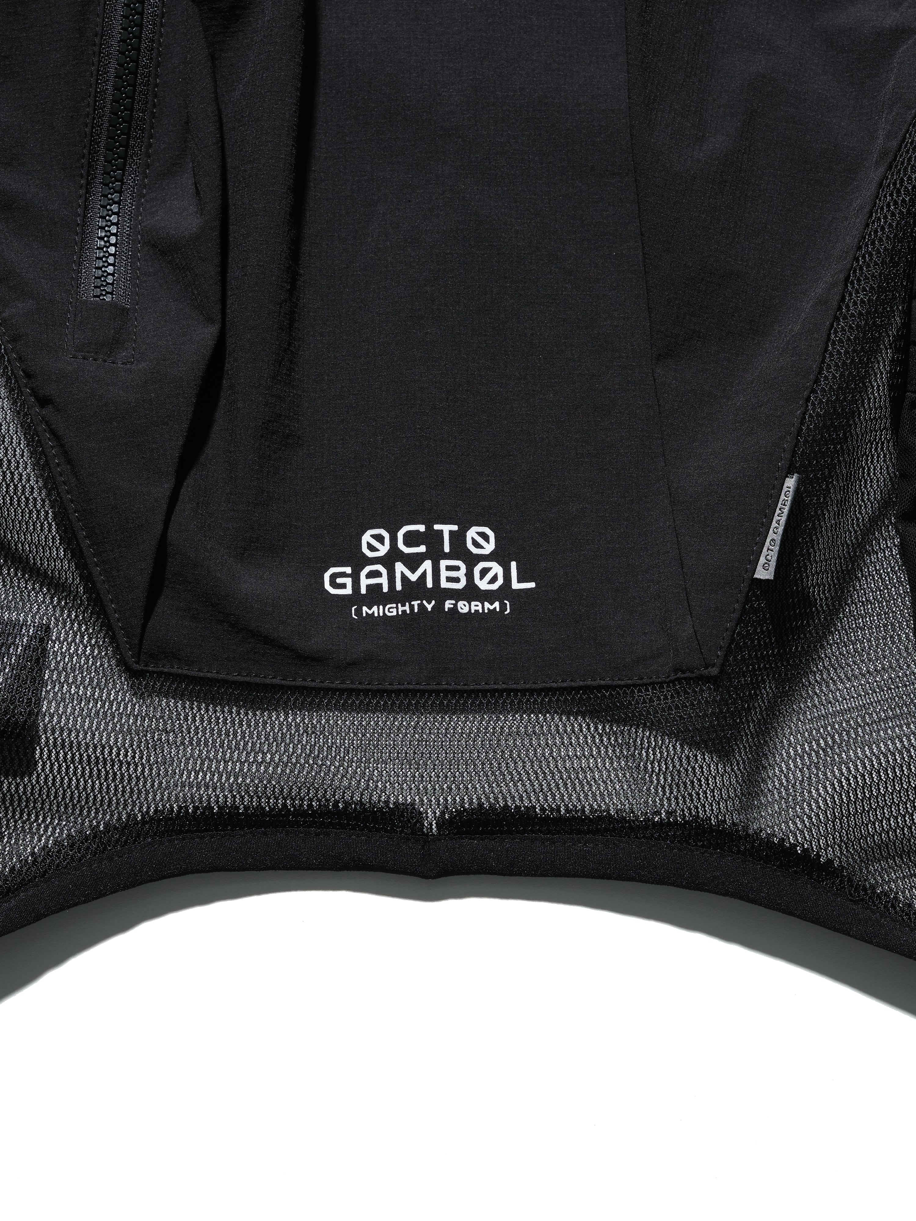S24  / 18 —  O-03  Maneuverable Mighty Form Vest (Black)