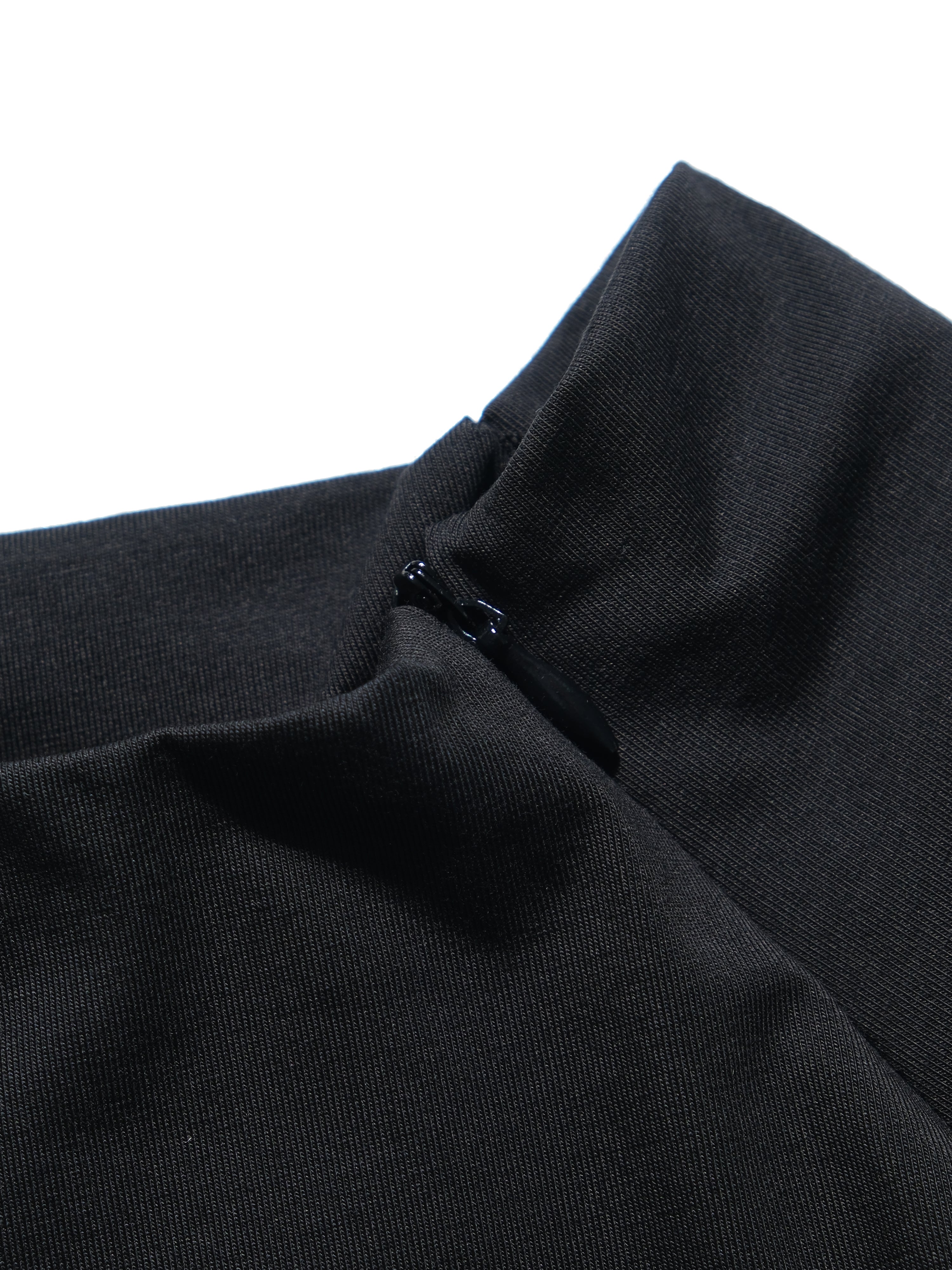 OCTO x SENSE S25-OS-WT1 Zip Cropped Top (Black)