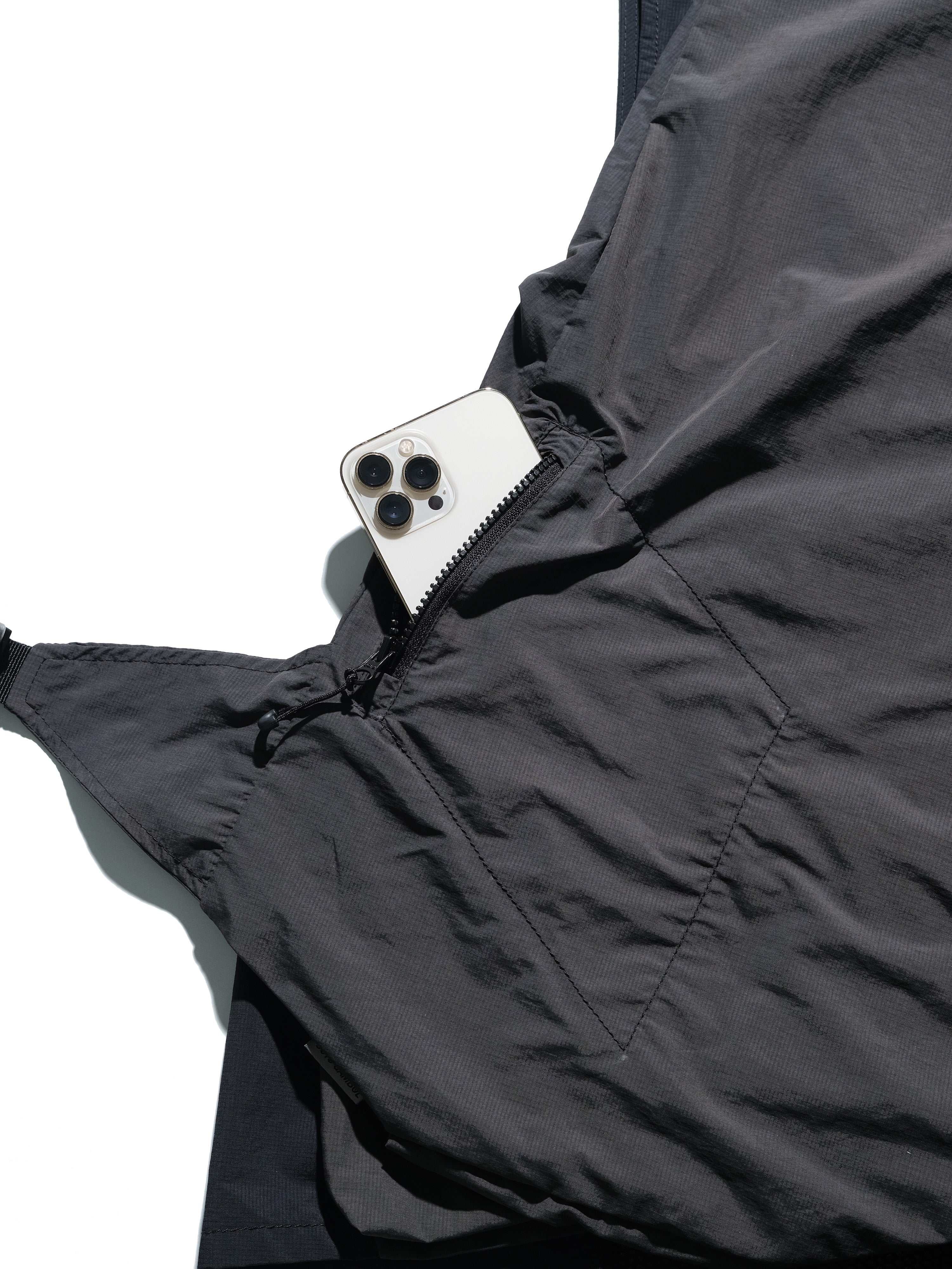 S24  / 05 —  O-01  Trapezoidal Solid Dismantle Vest  (Black)