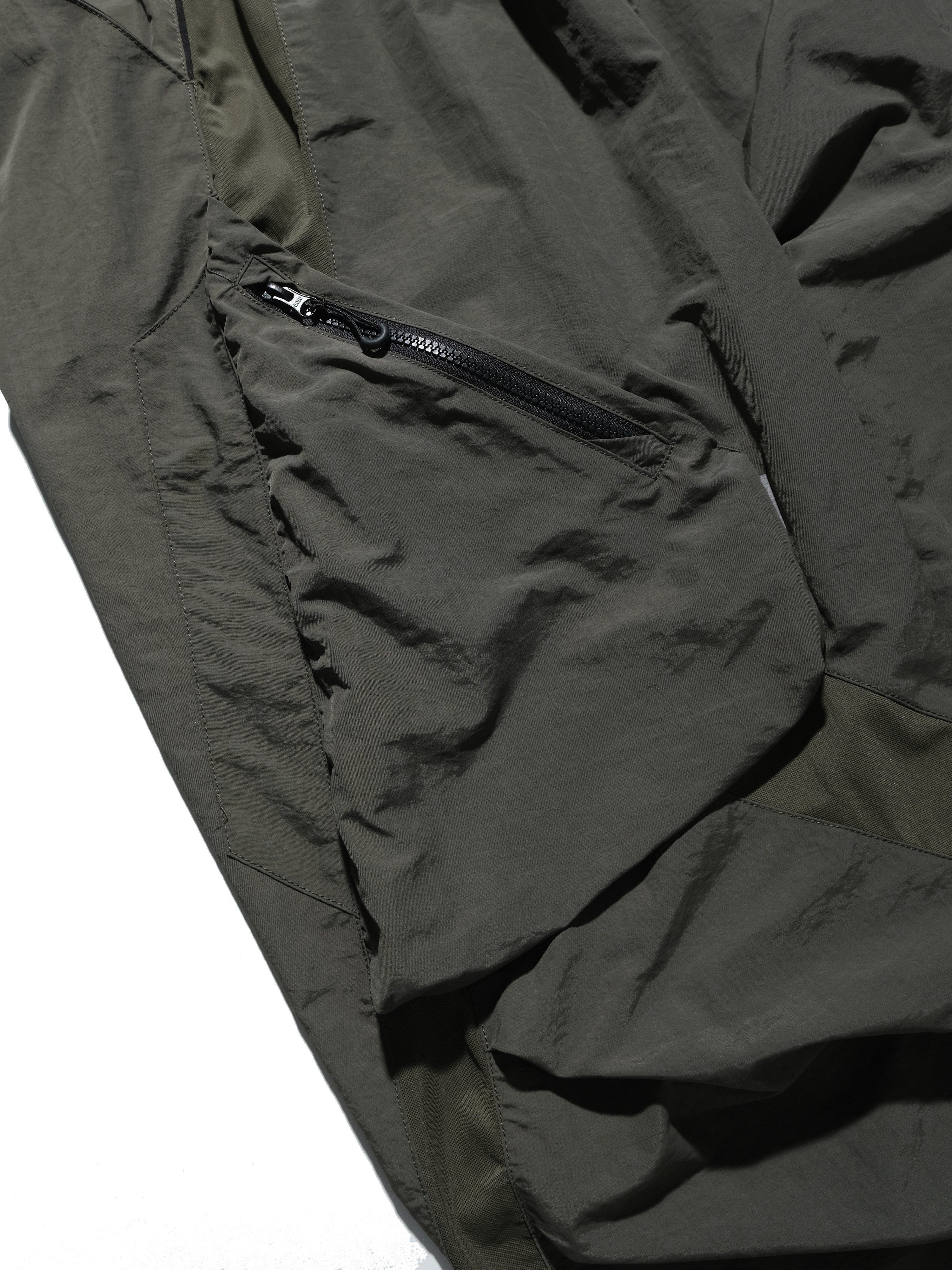 S24 / 13 — P -02  Tornado Arc Wide Pants (Green)