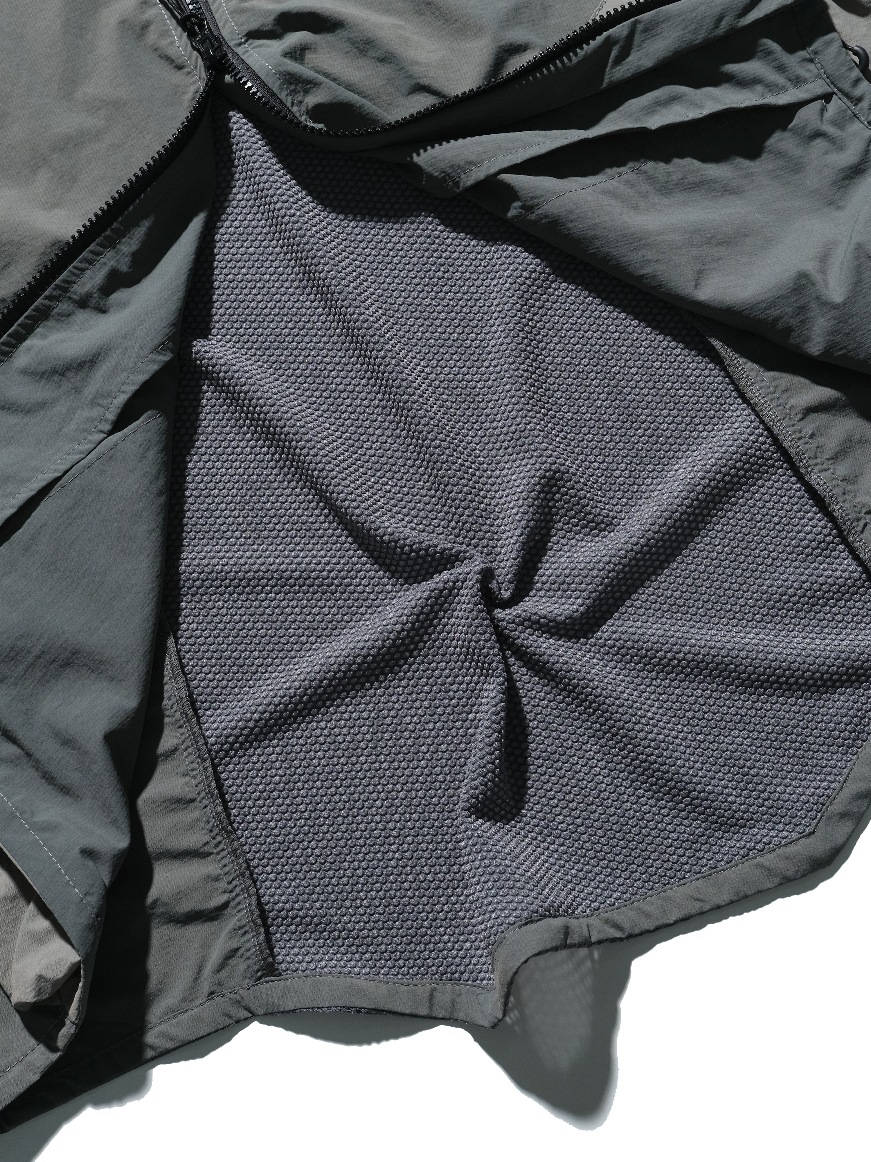 S24  / 05 —  O-01  Trapezoidal Solid Dismantle Vest  (Grey)