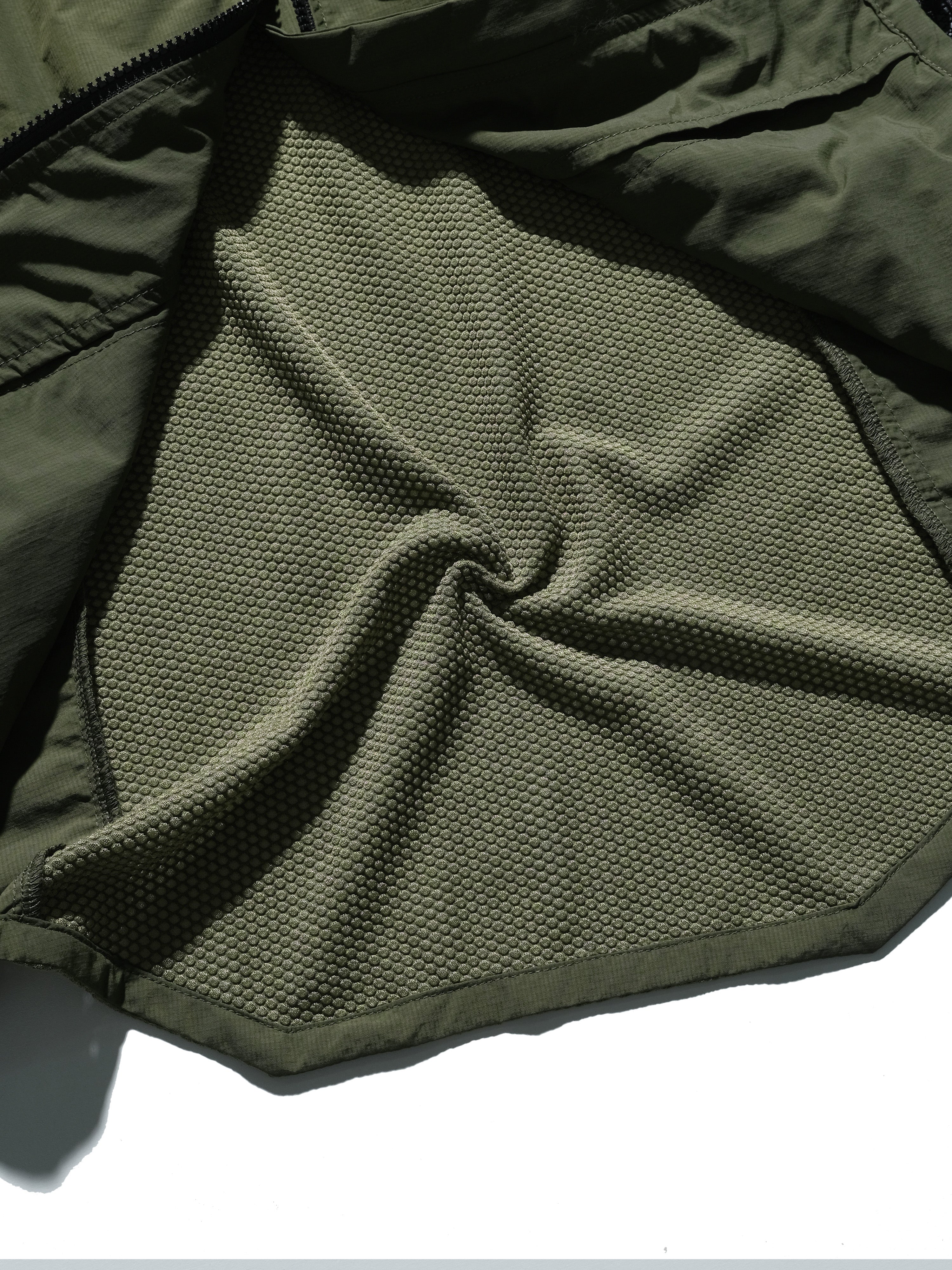 S24  / 05 —  O-01 Trapezoidal Solid Dismantle Vest  (Green)