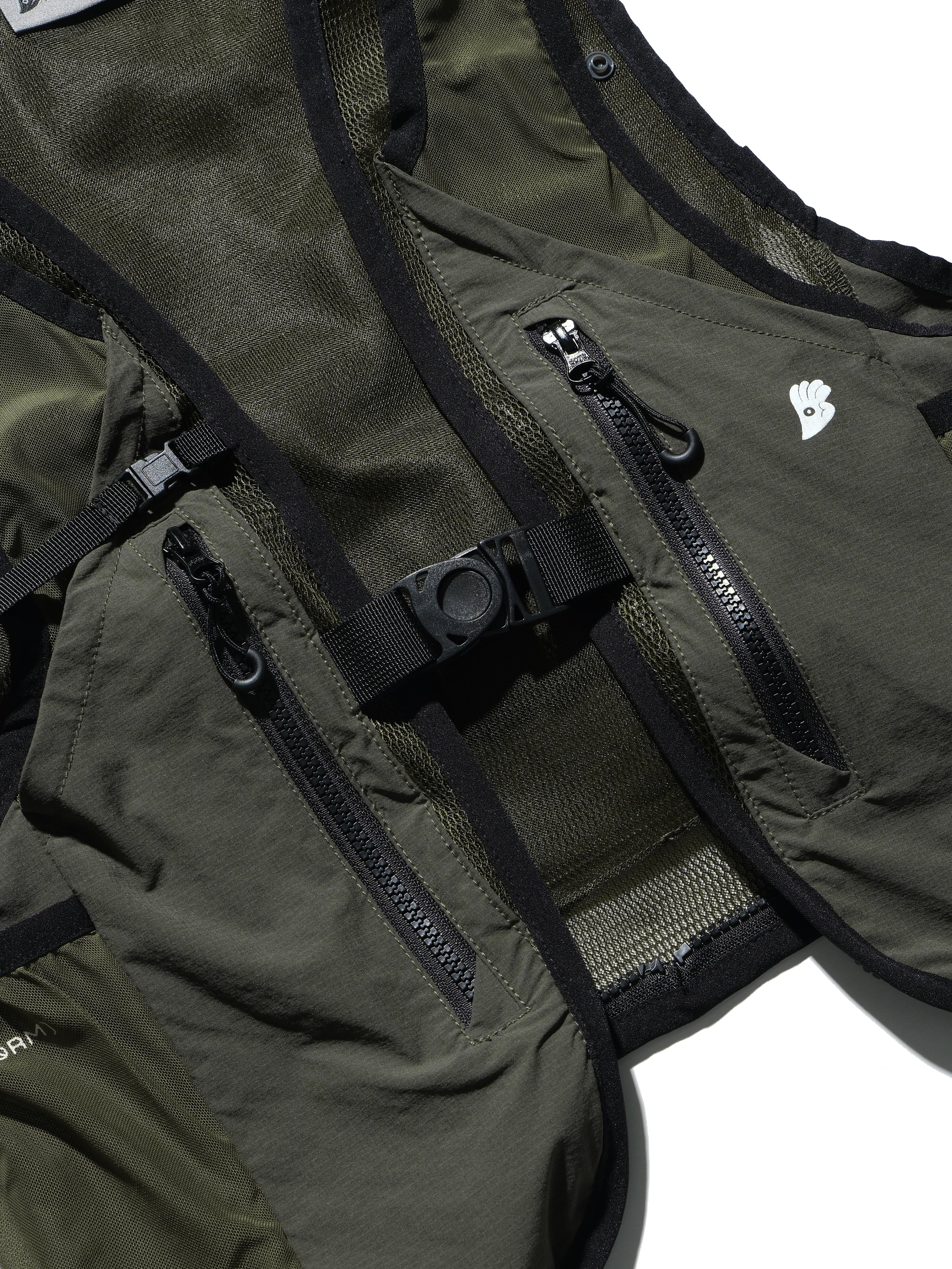 S24  / 18 —  O-03  Maneuverable Mighty Form Vest (Green)