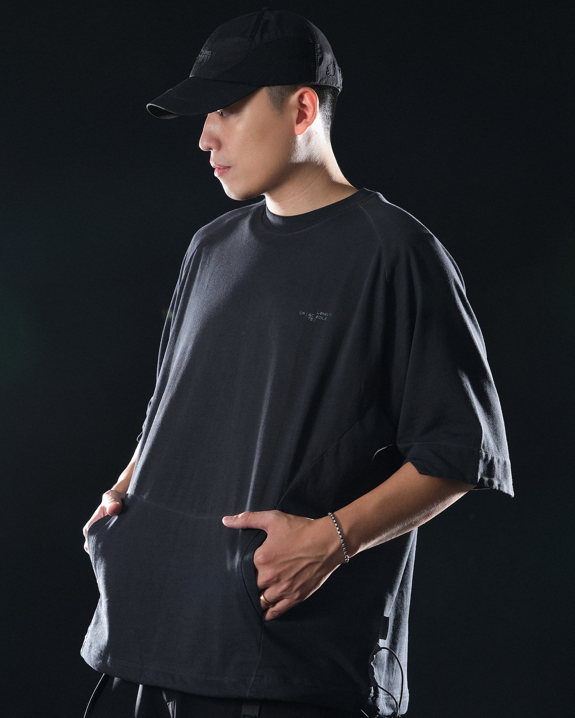 S25-OL-T Octo x Lonely.crocodile Silent Motion Graphic Tee (Black)