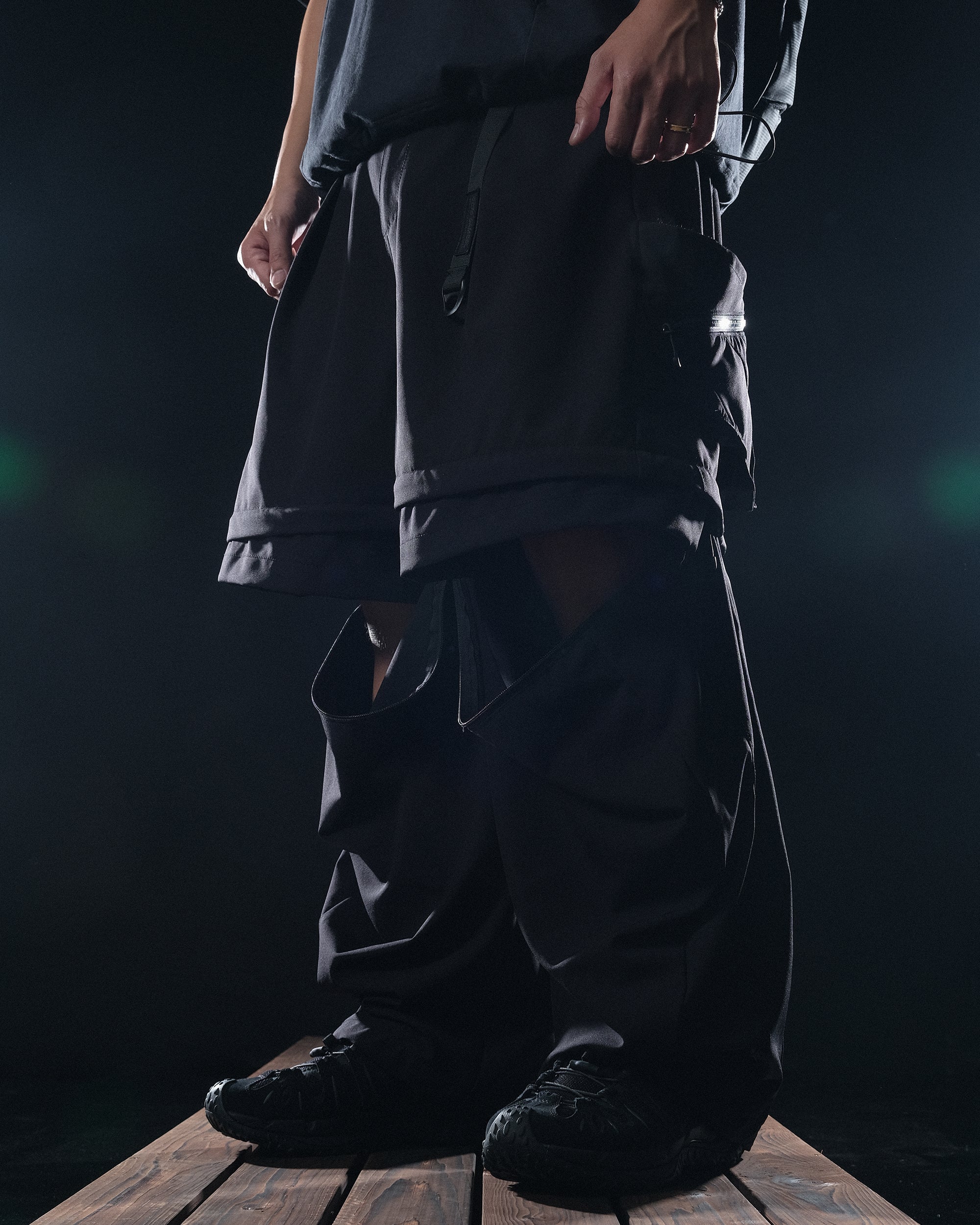 S25-OL-P Octo x Lonely.crocodile Dual Scale Detachable Pants (Black)