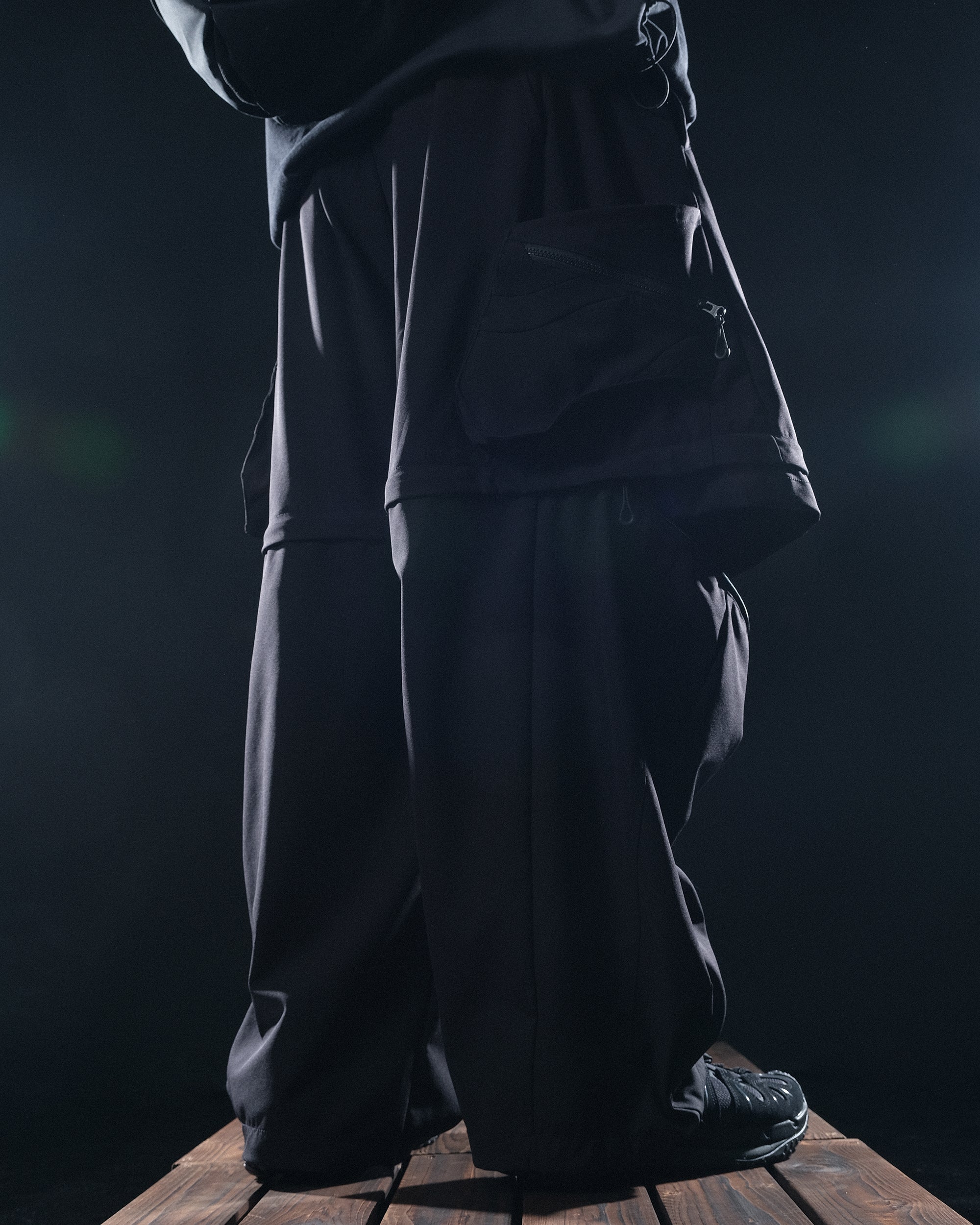 S25-OL-P Octo x Lonely.crocodile Dual Scale Detachable Pants (Black)